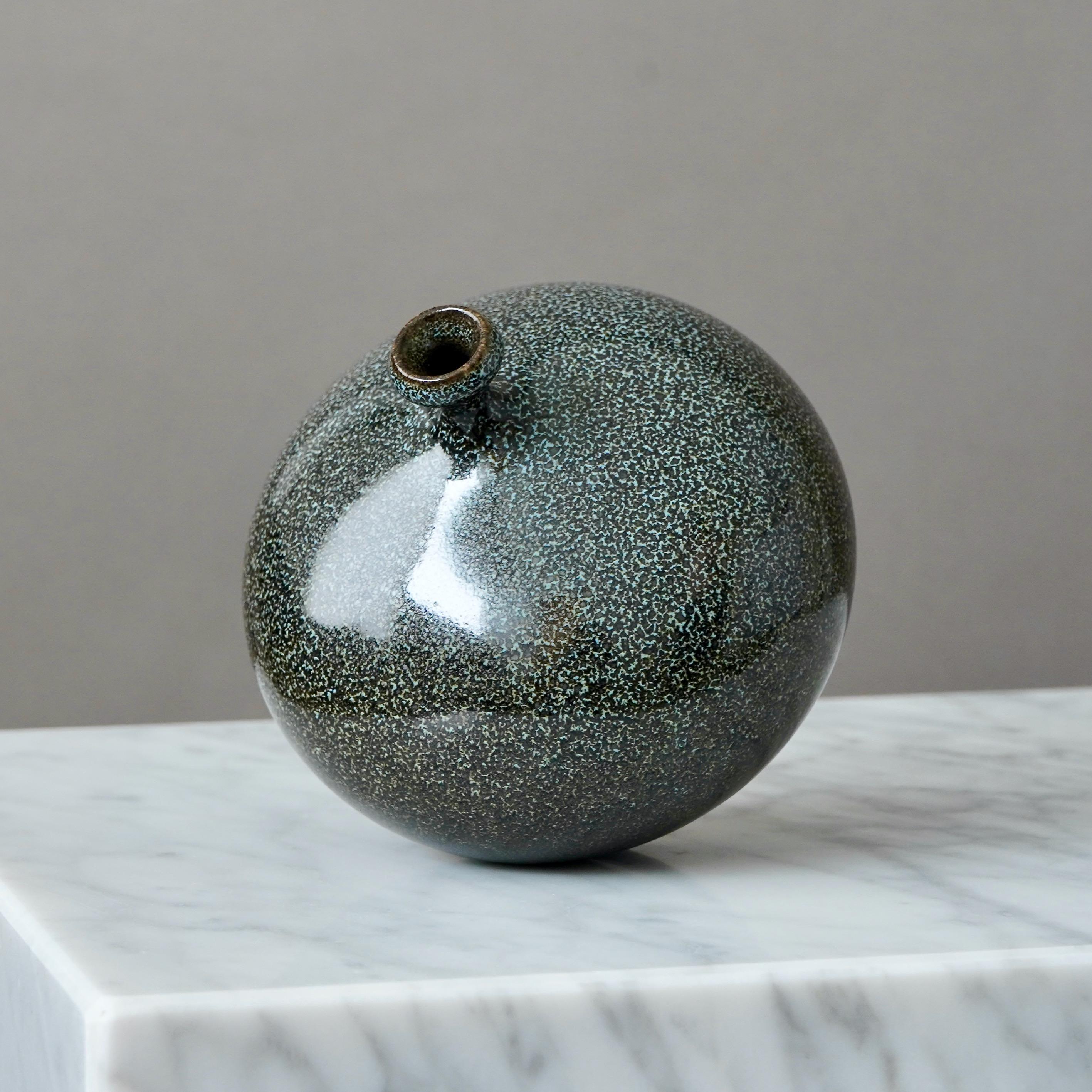 Svedese Vaso in gres marrone e blu di Yngve Blixt, Höganäs, Svezia, 1975 in vendita