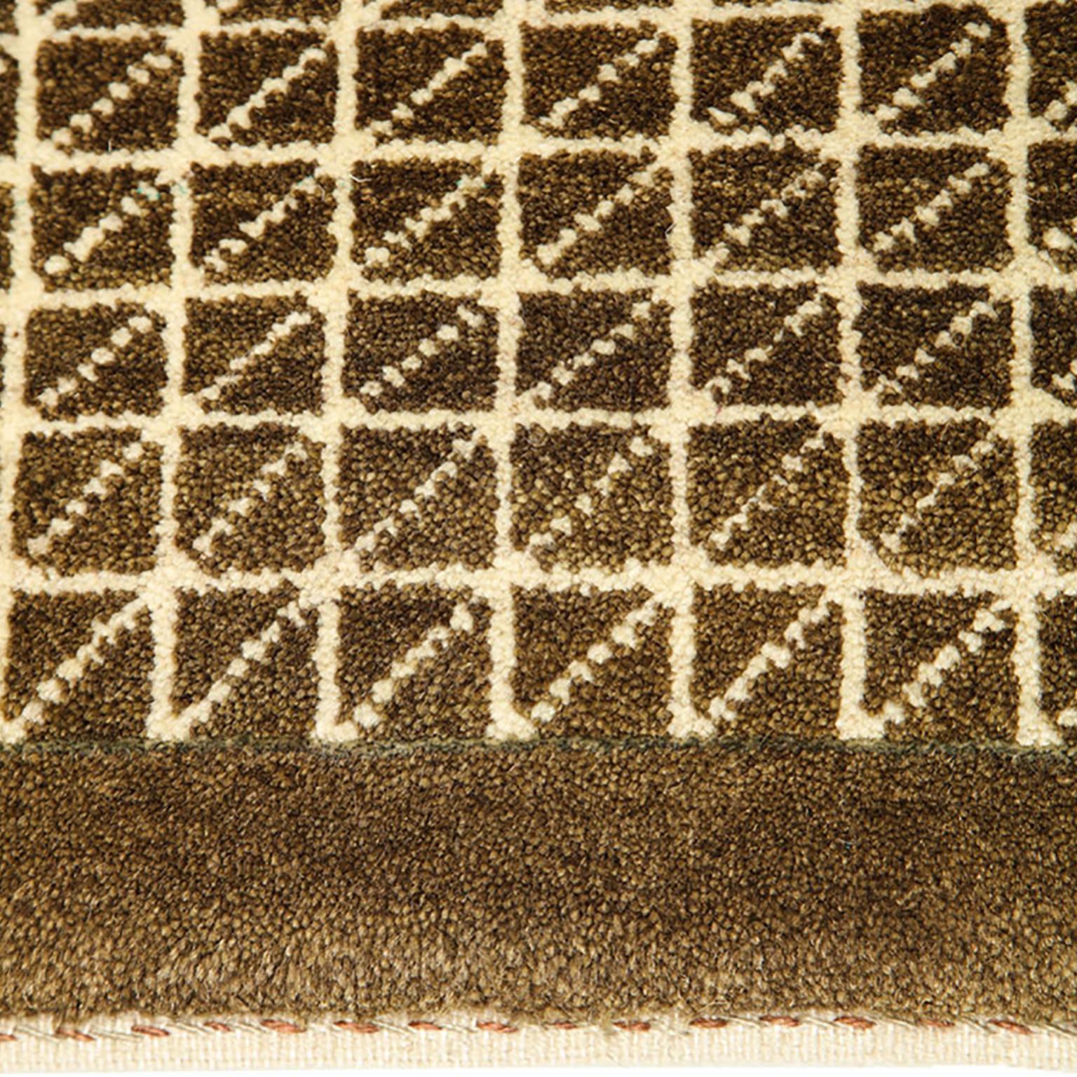 brown cream rug
