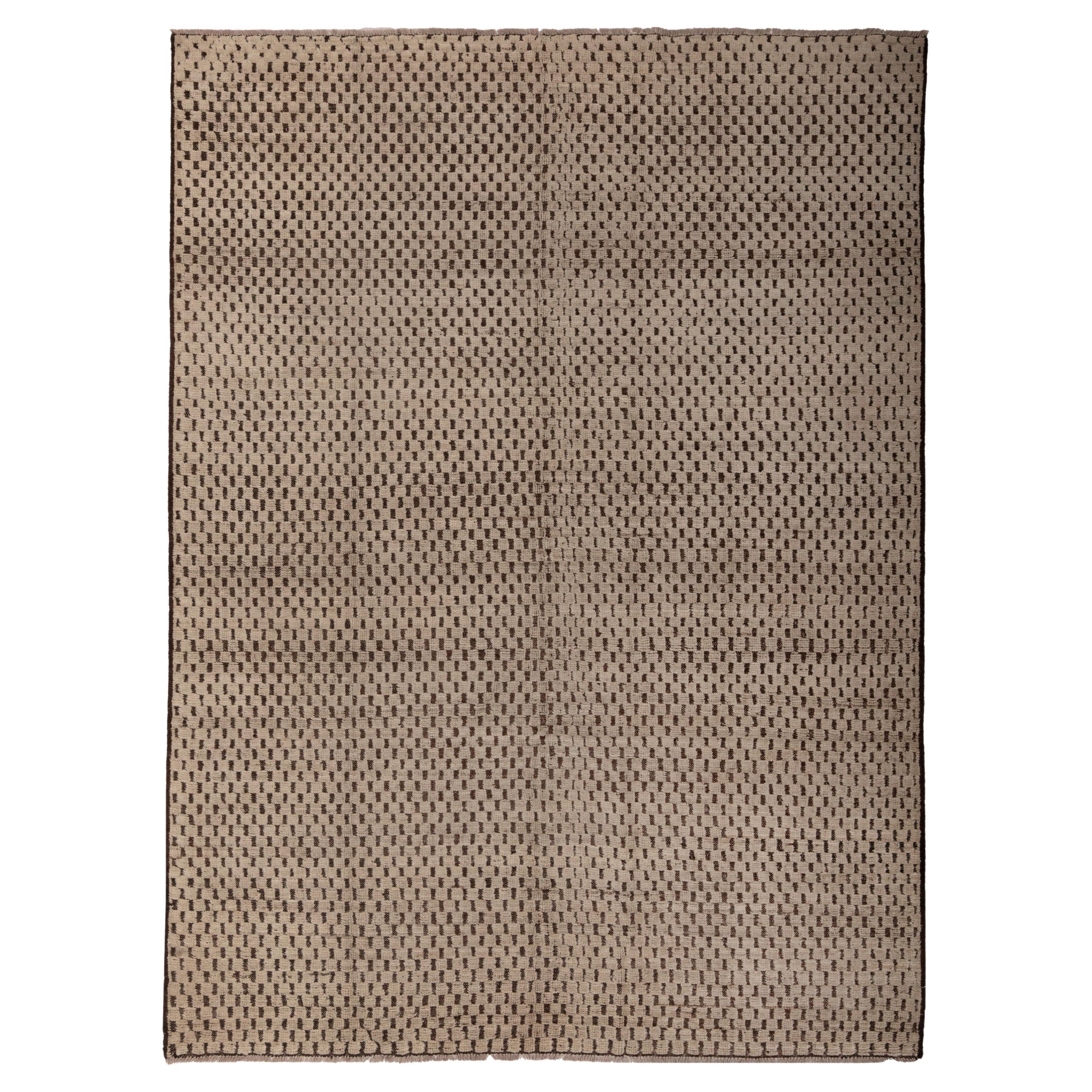abc carpet Brown and Cream Zameen Modern Wool Rug - 6'5" x 8'8" For Sale