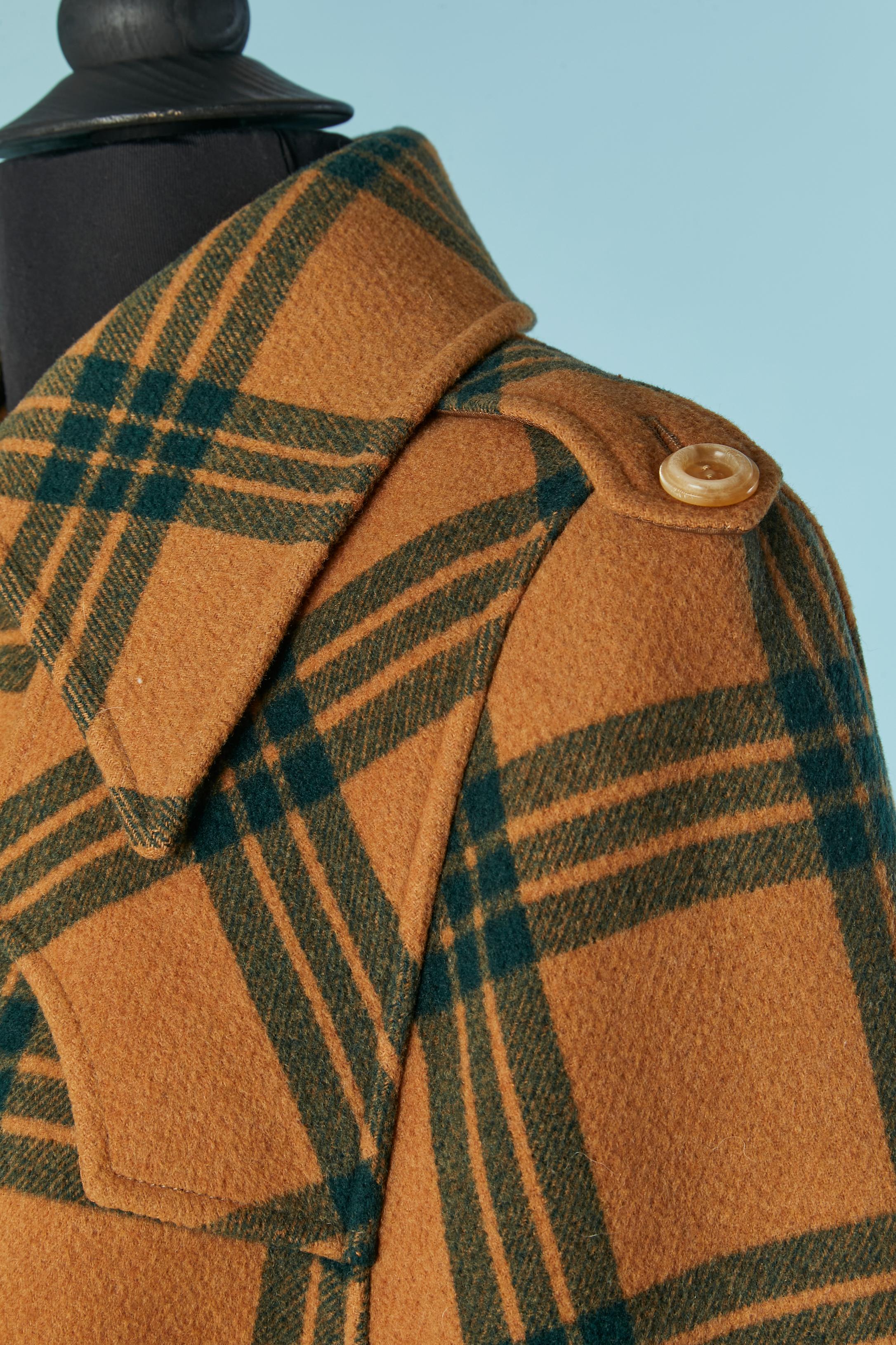 Donna Mantella in lana marrone e verde scuro Circa anni '70 in vendita