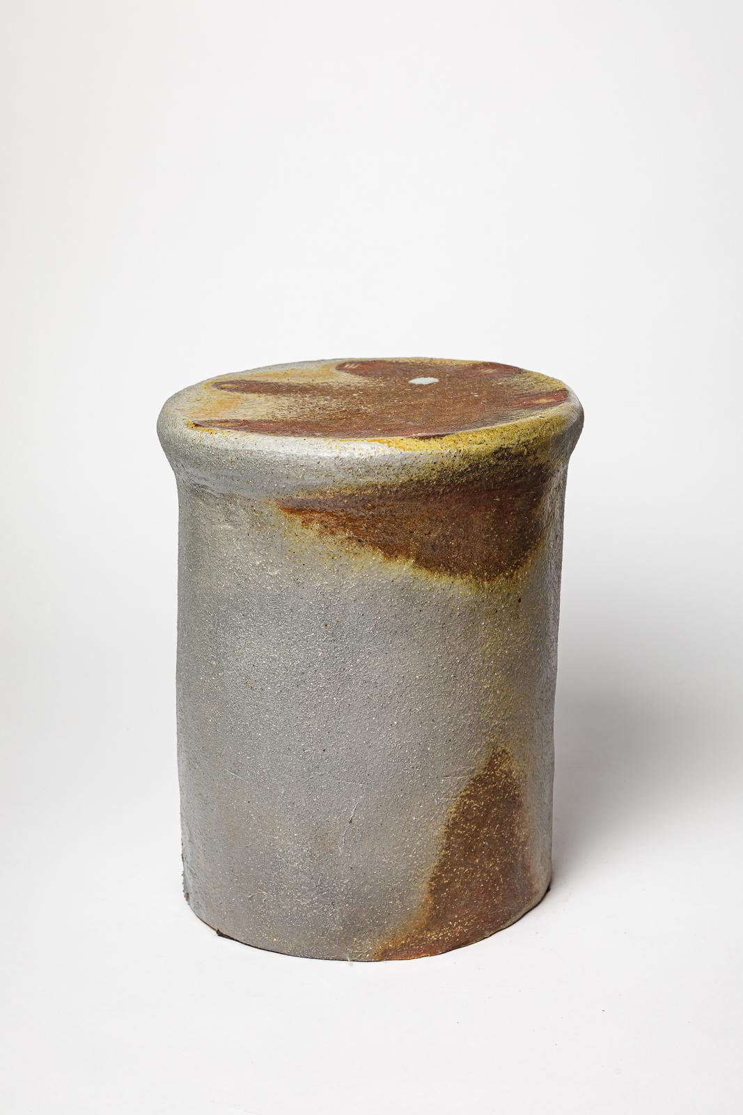 Ceramica Sgabello o tavolino in ceramica marrone e grigio in gres cotto di B. Chassang in vendita