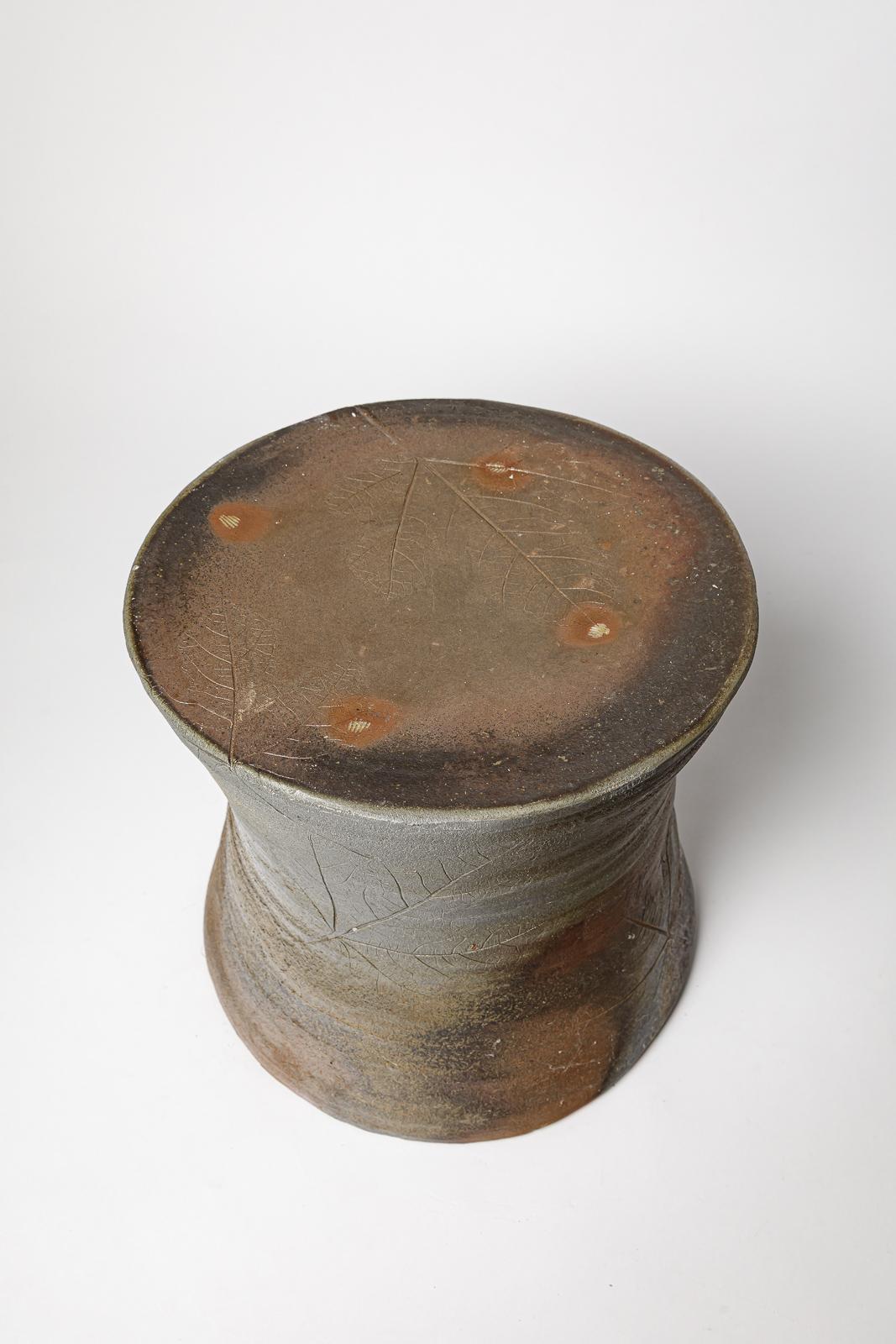 Taburete o mesa baja de cerámica de gres marrón y gris única hecha a mano B. Chassang en venta 1