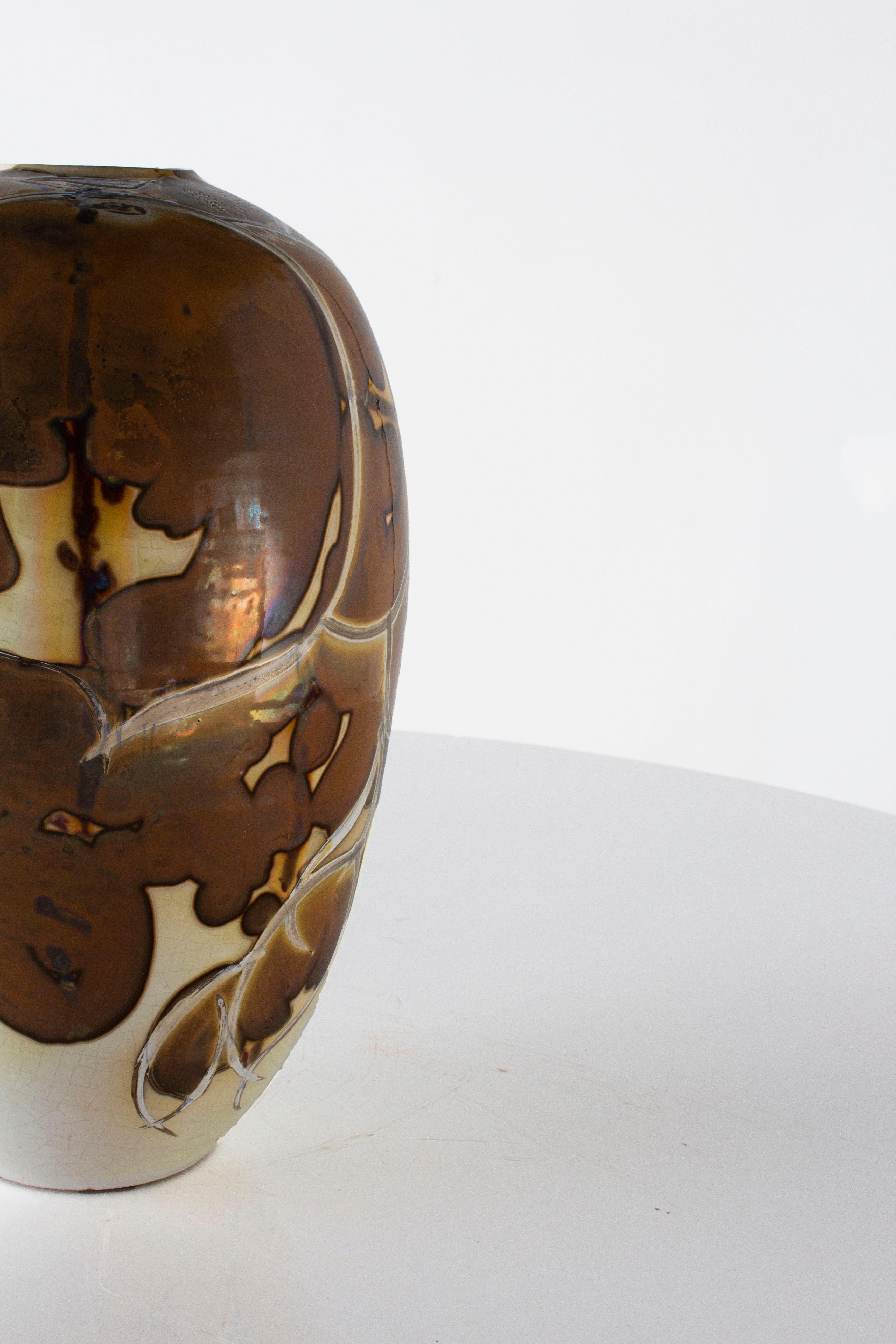 Vernissé Grand vase brun et ivoire