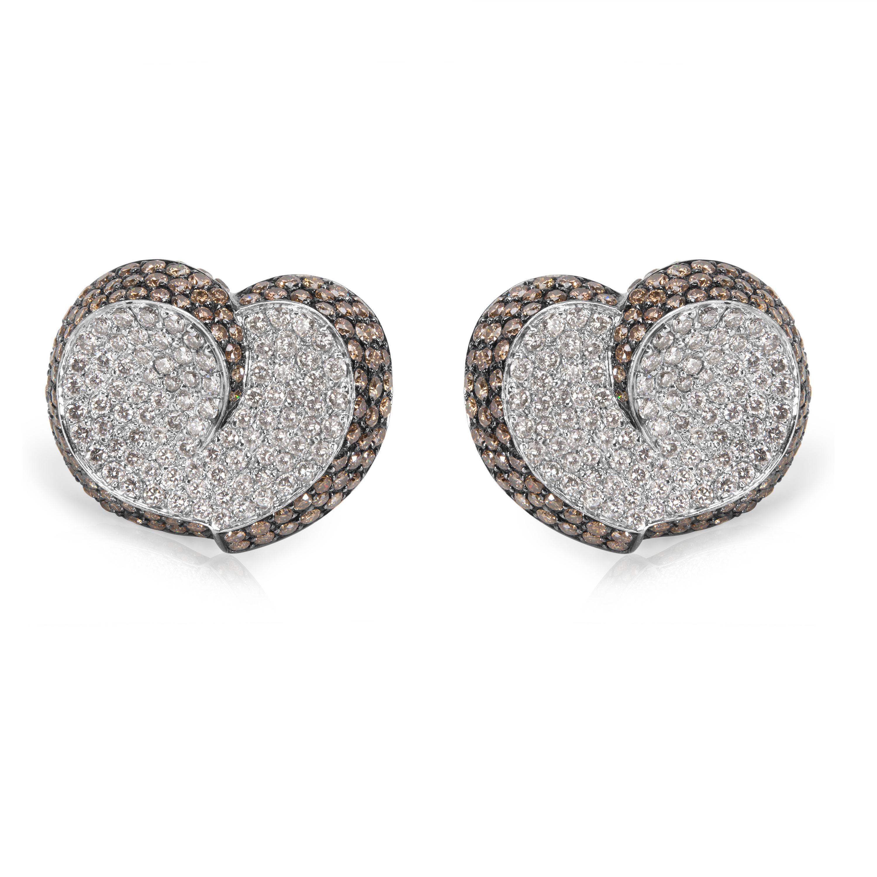Brown & White Diamond Heart Earrings in 18KT White Gold 7.00 ctw

PRIMARY DETAILS
SKU: 033110
Listing Title: Brown & White Diamond Heart Earrings in 18KT White Gold 7.00 ctw
Condition Description: Brand New & Unworn. Free US (Contiguous) Shipping.