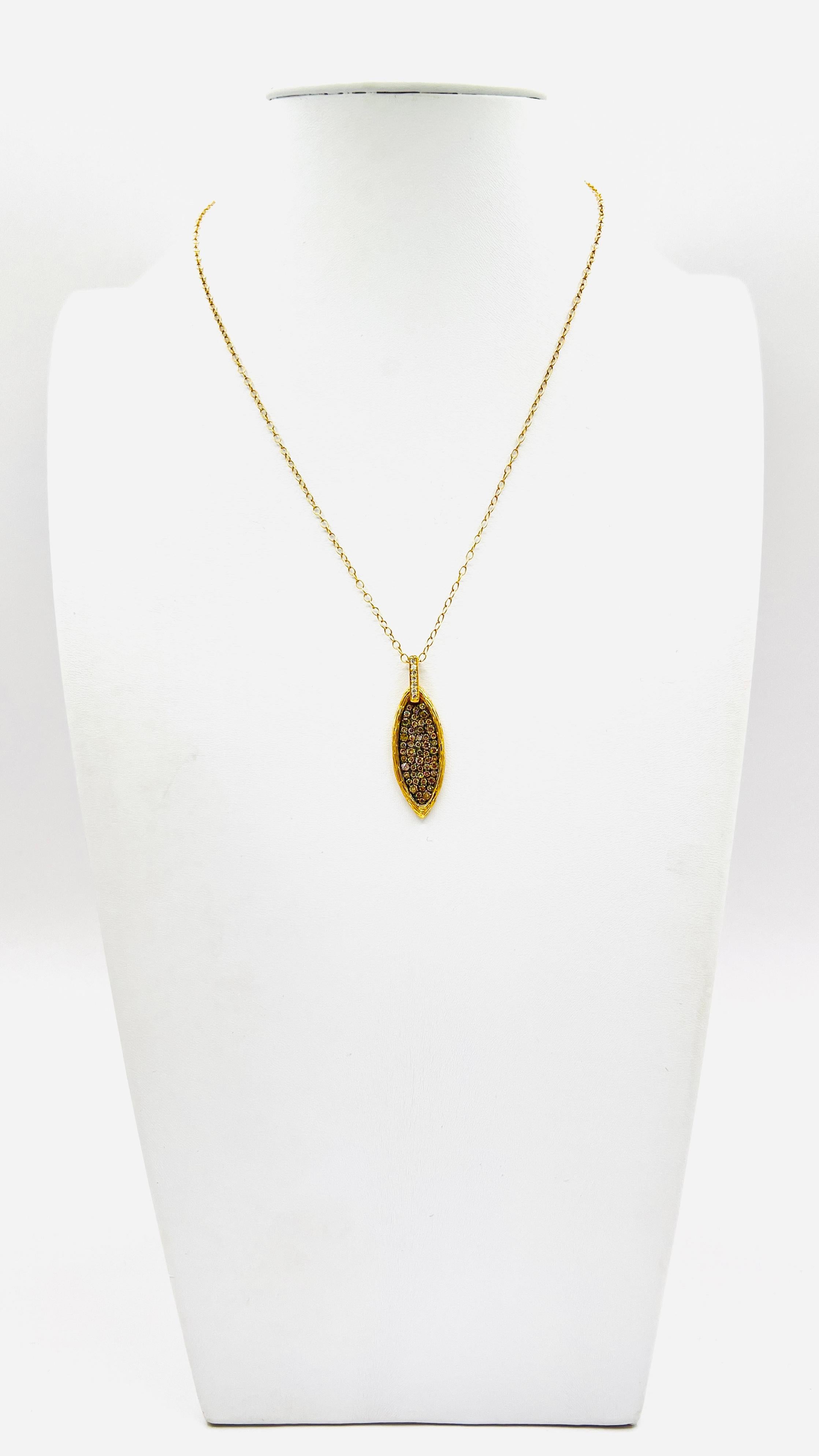 Brown and White Diamond Leaf Design Pendant Necklace in 14K Yellow Gold For Sale 3