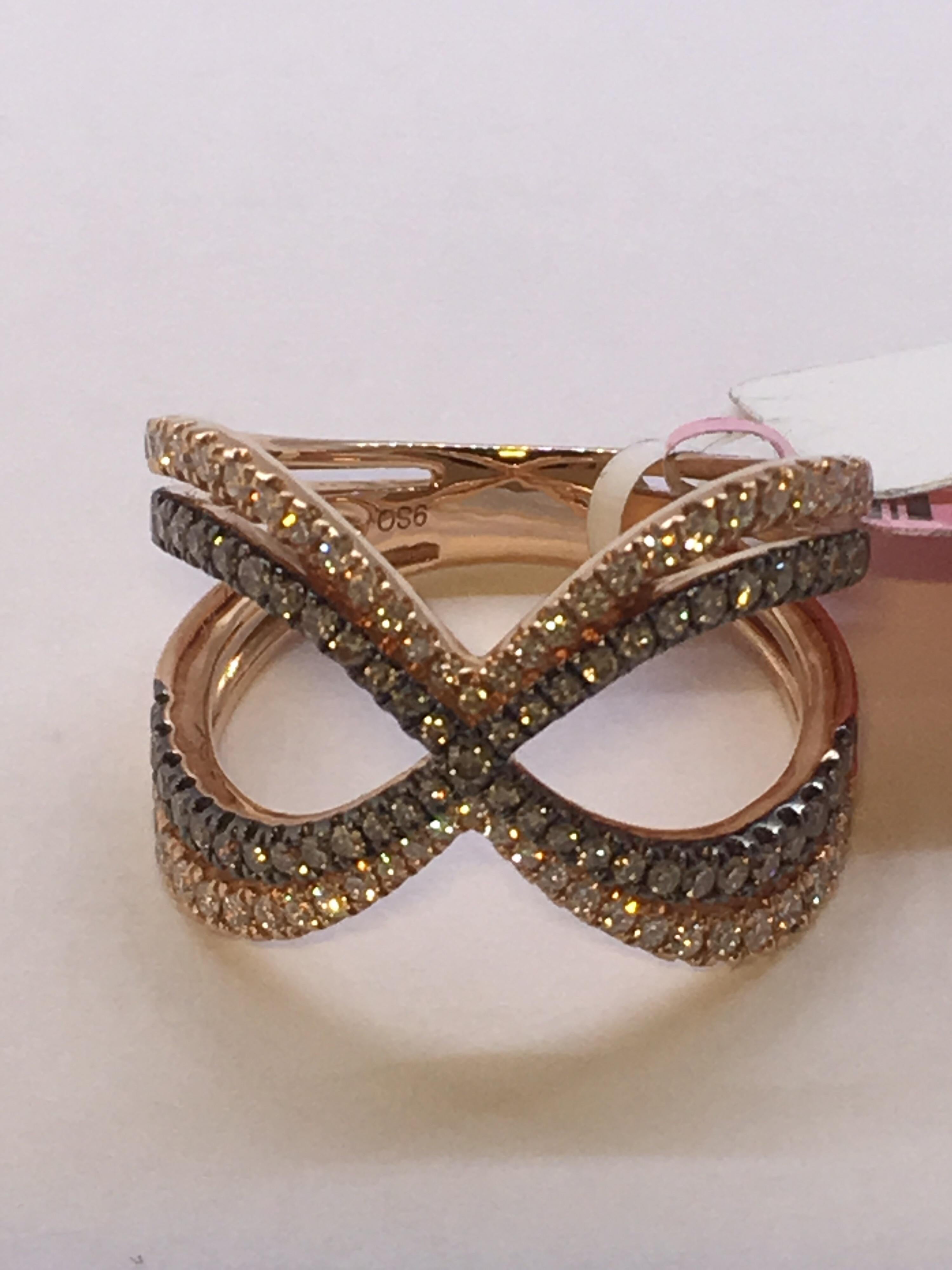 Women's Brown and White Diamond Ring Set in 14 Karat Gold For Sale