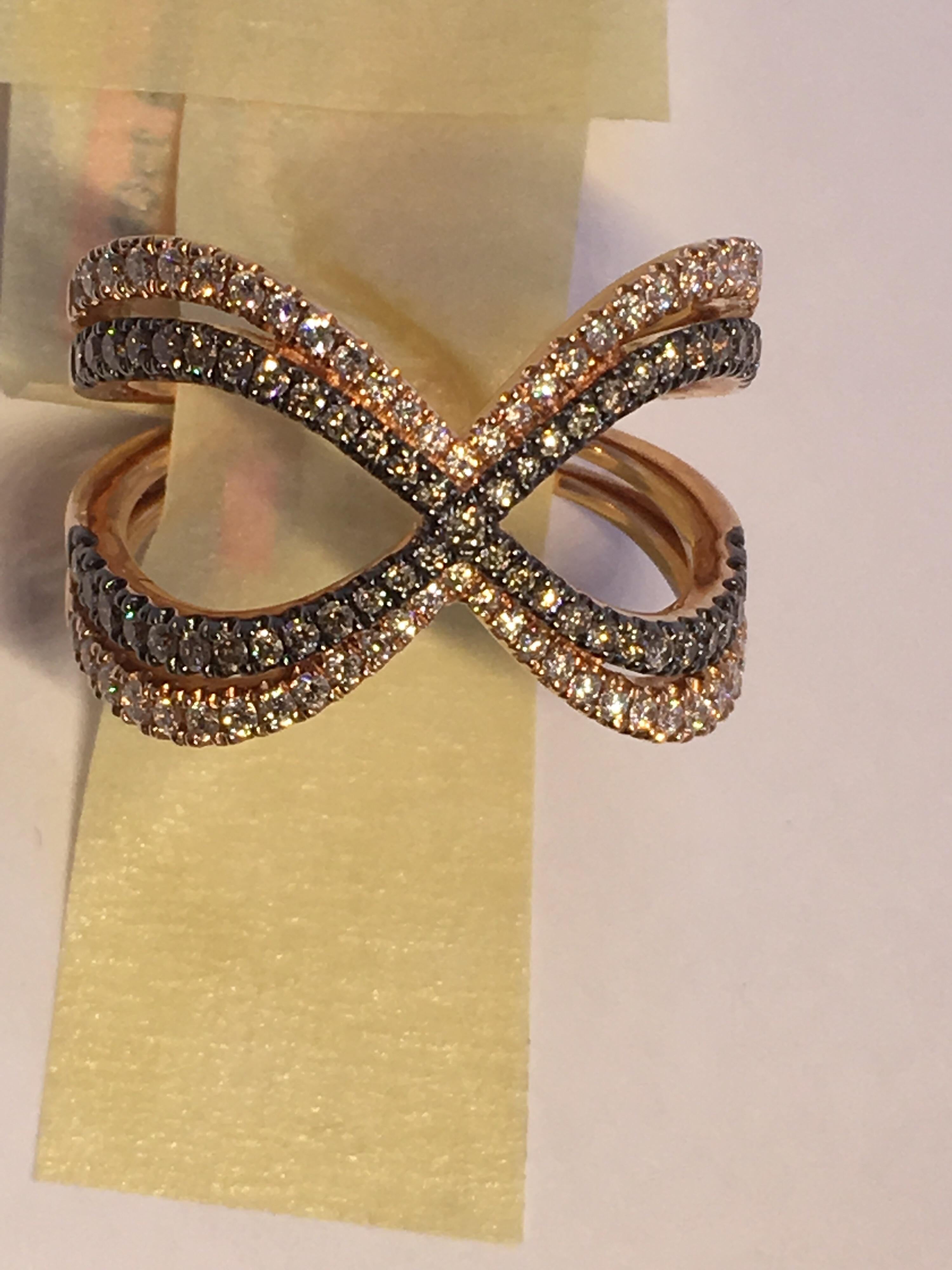 Brown and White Diamond Ring Set in 14 Karat Gold For Sale 4
