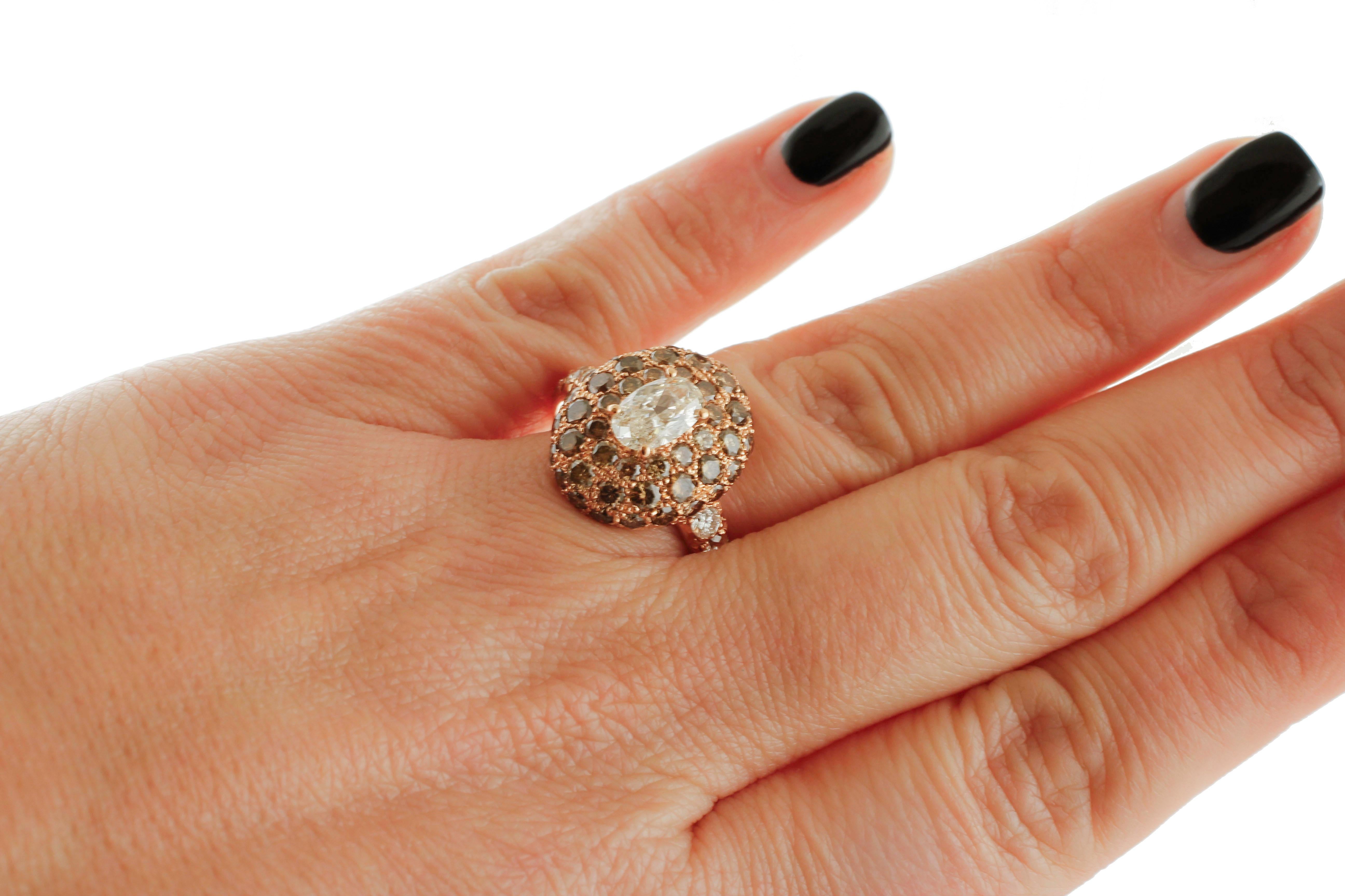 Brown and White Diamonds 18 Karat Rose Gold Dome Ring In Good Condition In Marcianise, Marcianise (CE)