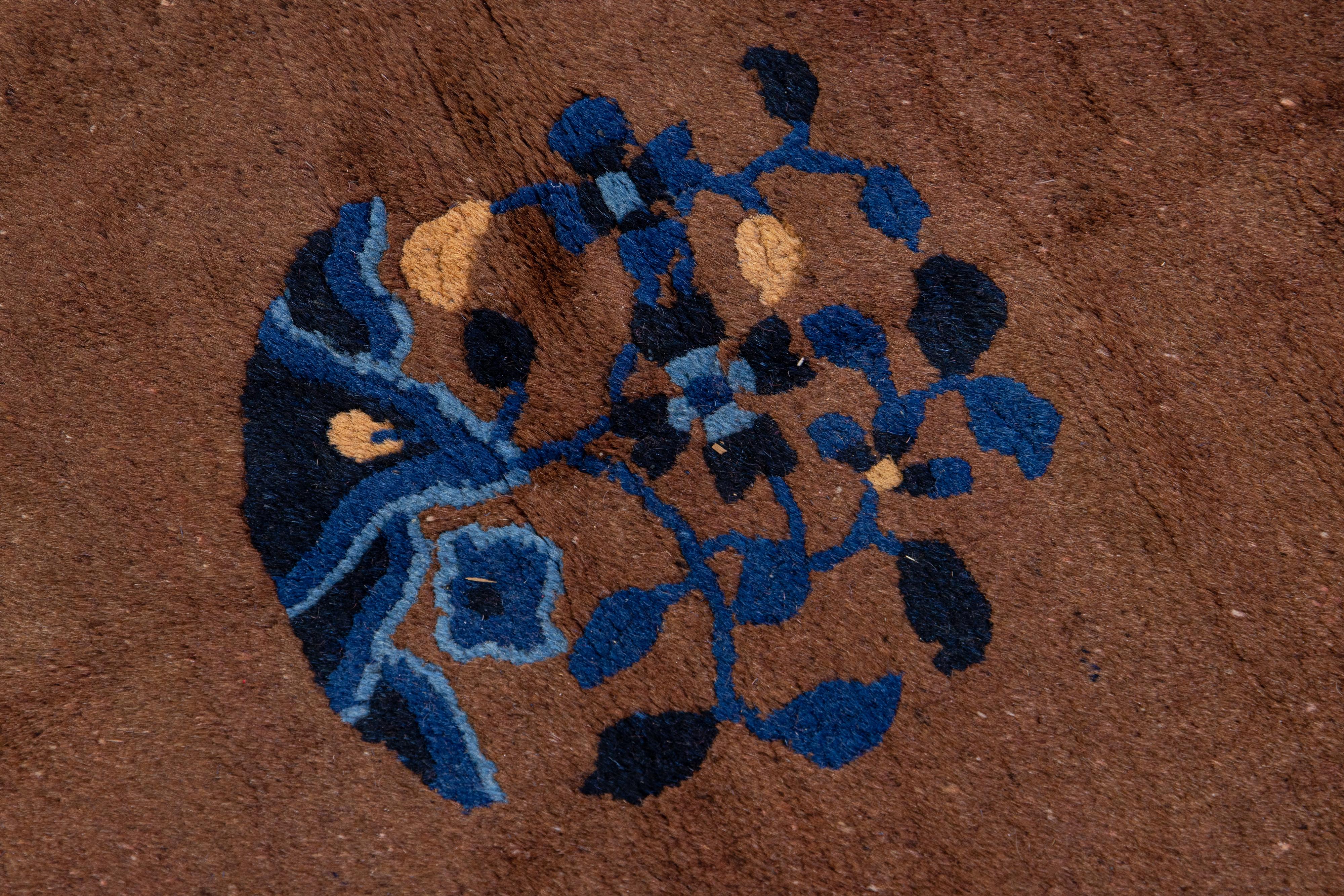 Brown Antique Floral Art Deco Handmade Designed Chinese Wool Rug im Zustand „Hervorragend“ im Angebot in Norwalk, CT