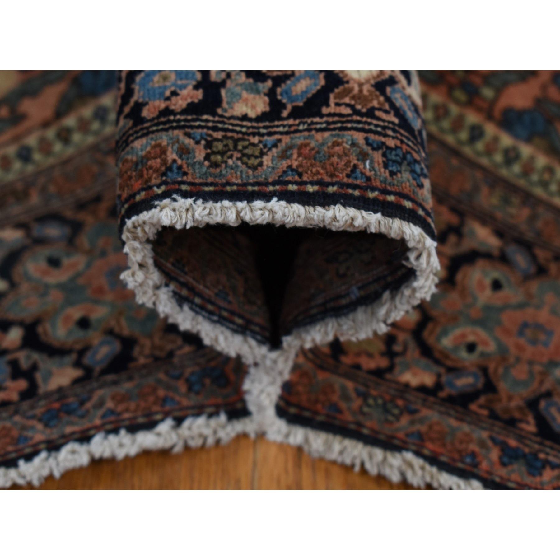 Brown Antique Persian Fereghan Sarouk Clean Soft Even Wear Wool Hand Knotted Rug im Zustand „Hervorragend“ im Angebot in Carlstadt, NJ