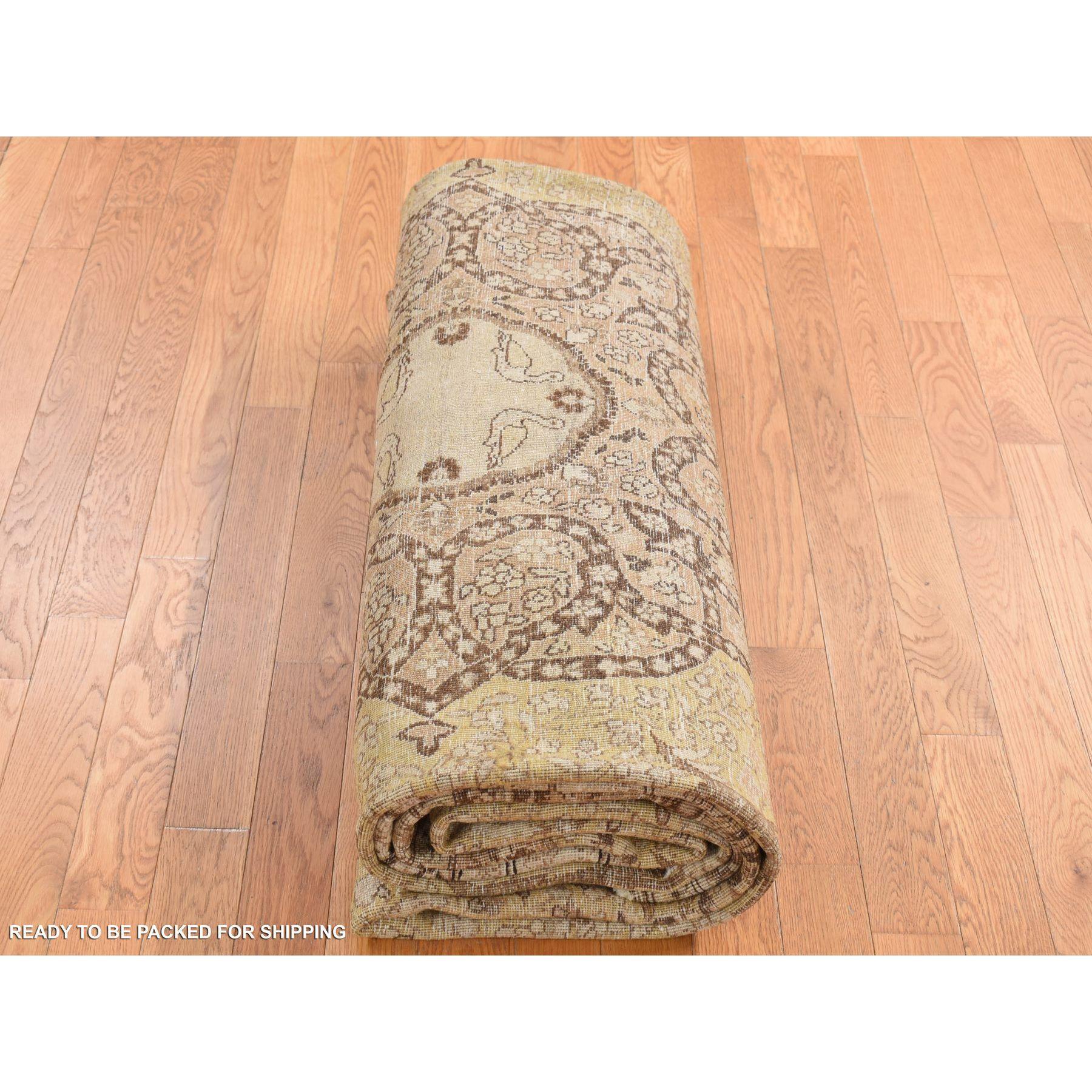 Brown Antique Persian Tabriz Birds and Trees Design Pure Wool Hand Knotted Rug im Angebot 2