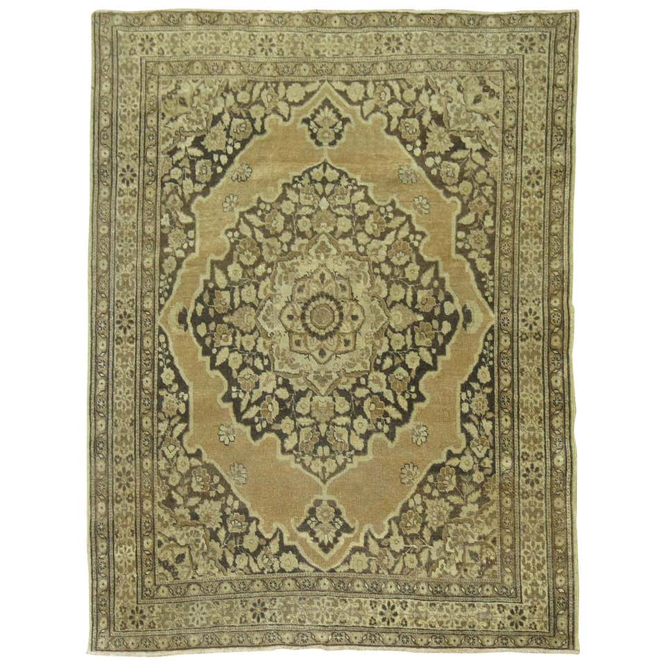 Persian Tabriz Small Rug at 1stDibs