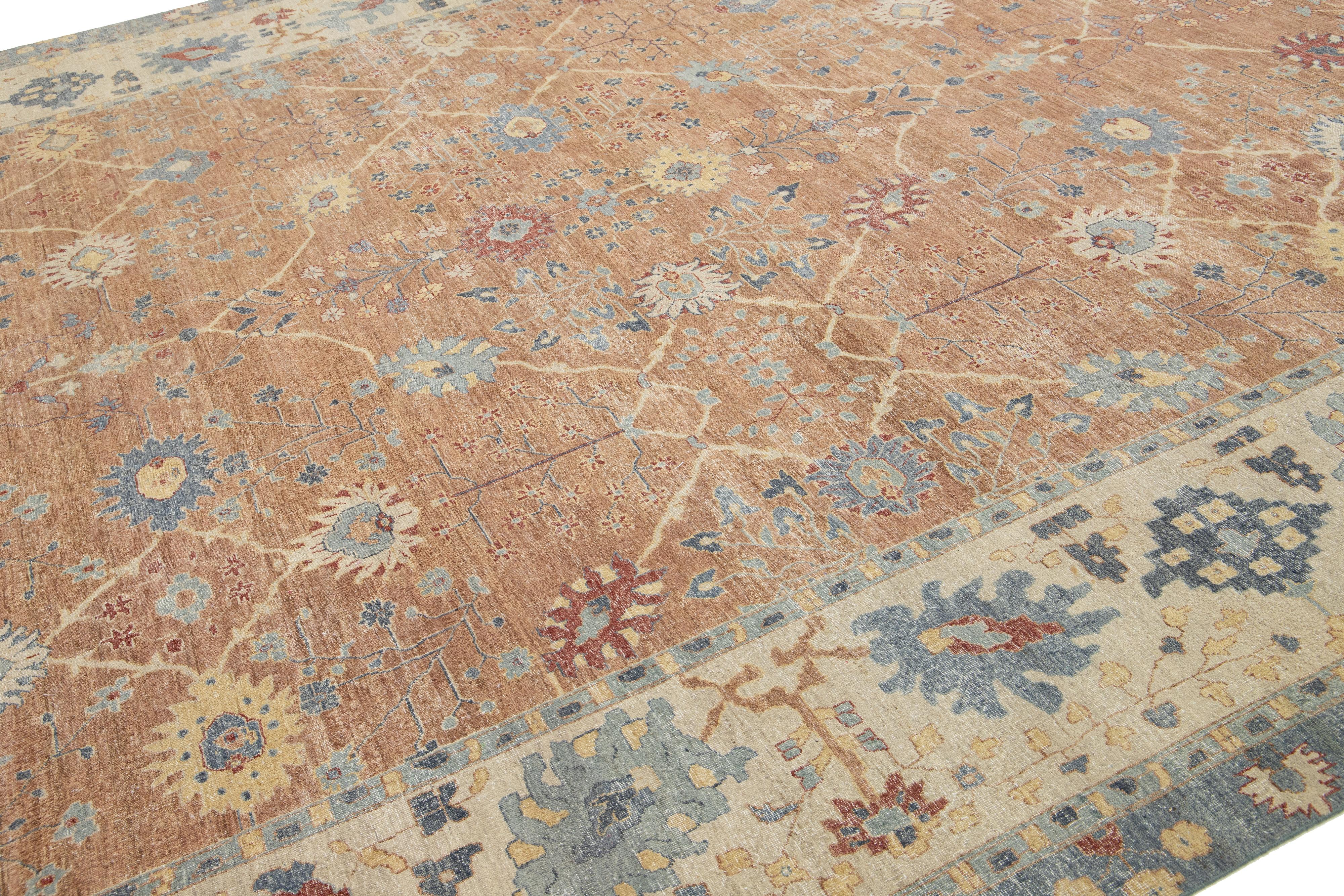Brown Apadana's Handmade Modern Tabriz-Style Oversized Indian Wool Rug (Indisch) im Angebot