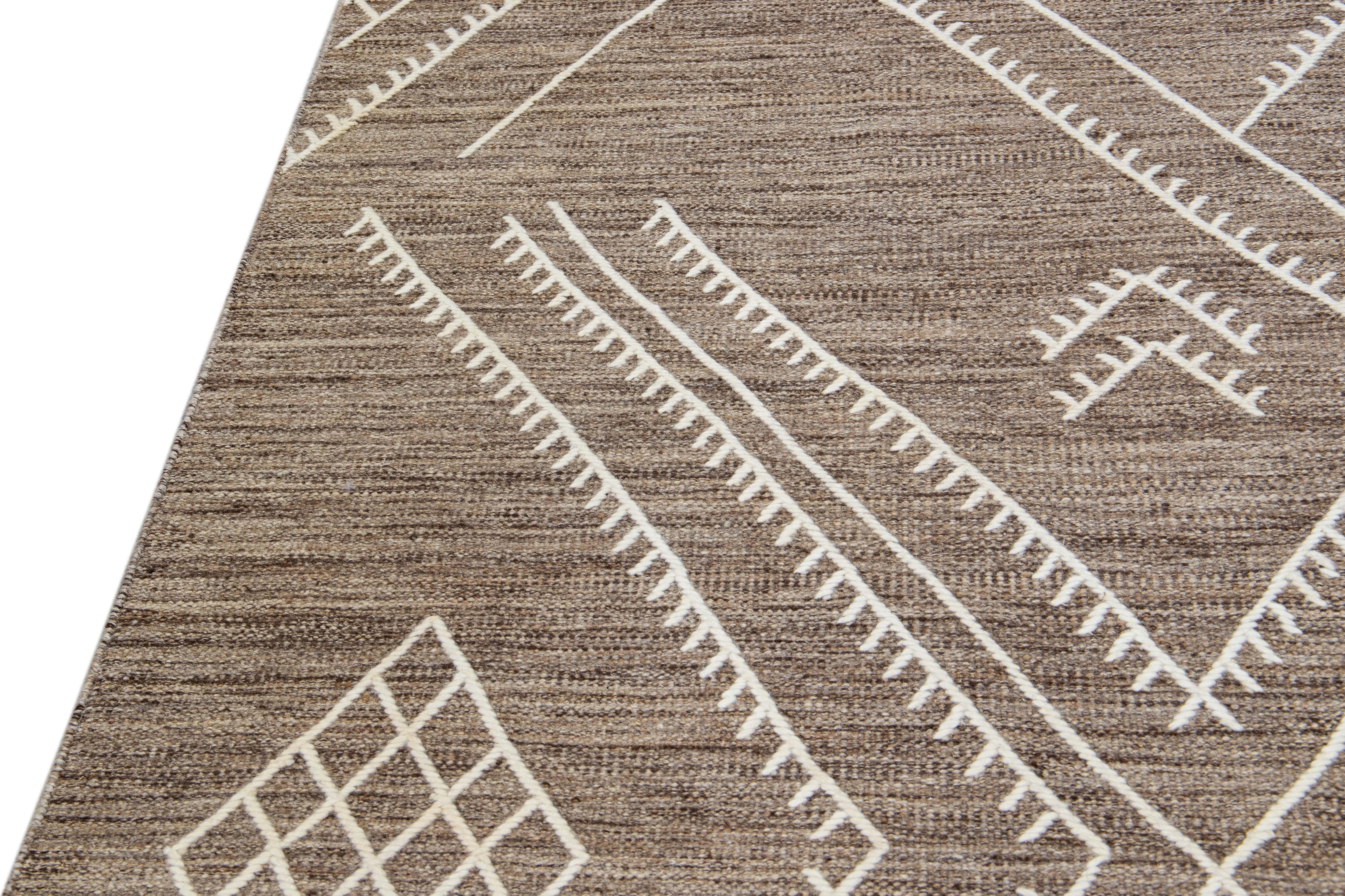 Brown Apadana's Nantucket Collection Flatweave Kilim Coastal Designed Wool Rug For Sale 5