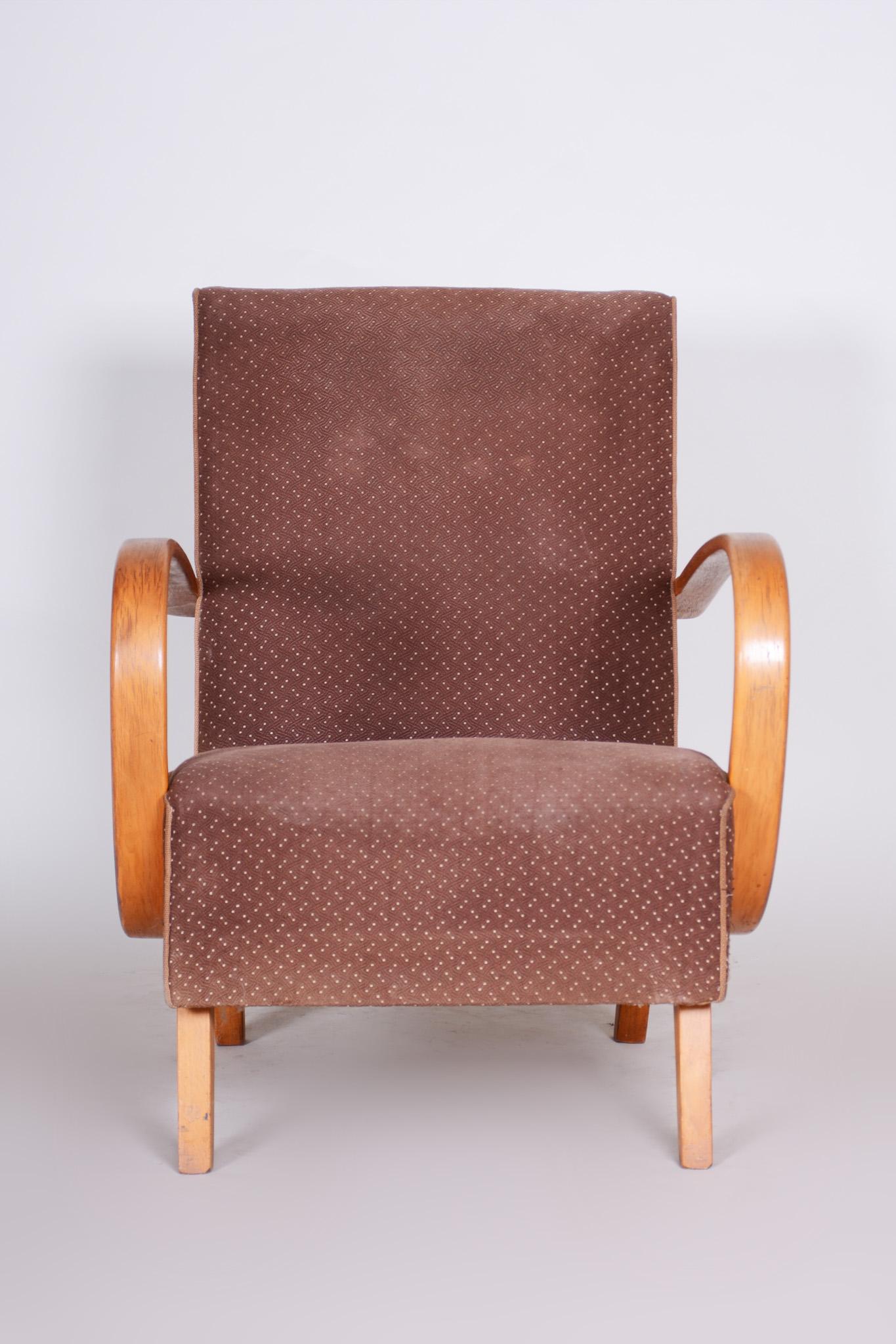 Art Deco armchair
Source: Czechia (Czech republic)
Period: 1930-1939.
Material: Beech
Original well preserved condition.