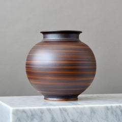 Jarrón de gres marrón Art Decó de Gunnar Nylund. ALP Rörstrand, Suecia, años 30