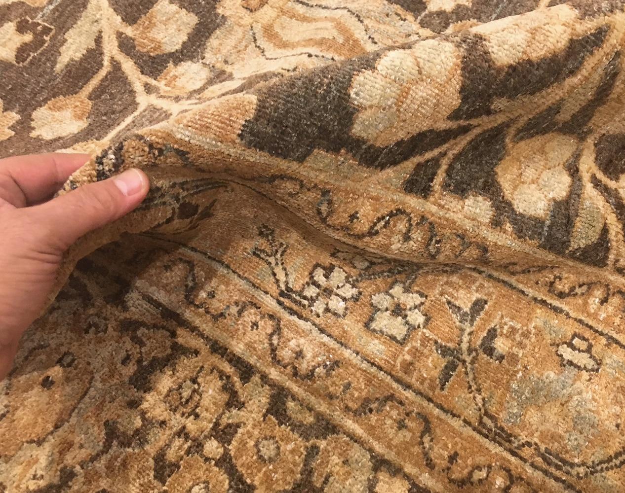 Antiker persischer Khorassan-Teppich. Größe: 12 Fuß x 17 Fuß 6 Zoll (Handgeknüpft) im Angebot