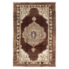 Tapis Kars turc vintage à fond marron et médaillon floral en ivoire et taupe