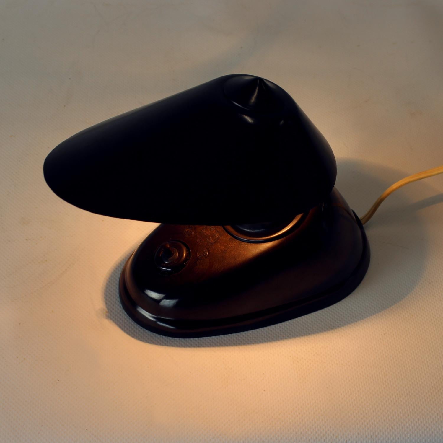 Brown Bakelite Lamp By Bauhaus Team For Esc Zukov, 1930s For Sale 3