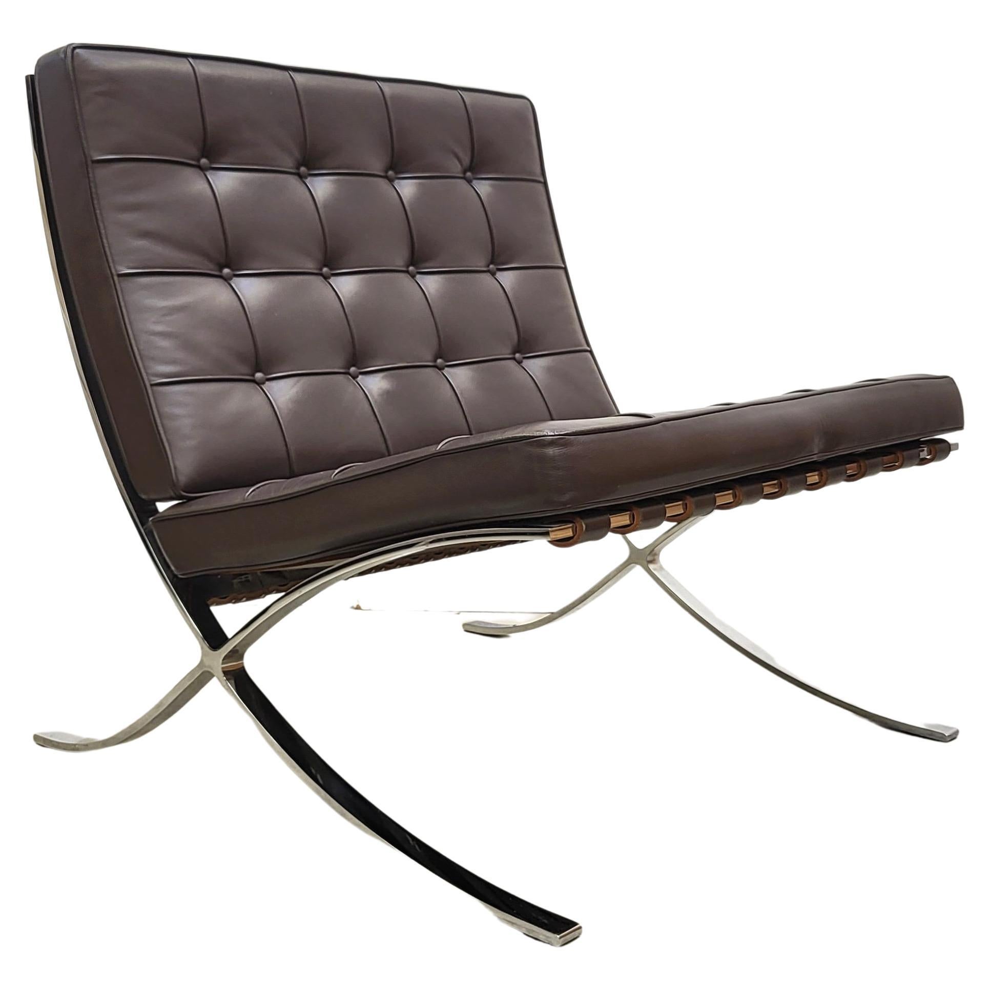 Brown Barcelona Chair By Mies Van Der Rohe Knoll International 2000s 