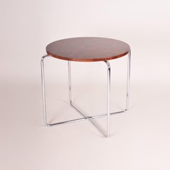 Brauner Bauhaus-Tisch aus den 1930er Jahren in Tschechien, vollständig restauriert, Nussbaum und Chrom