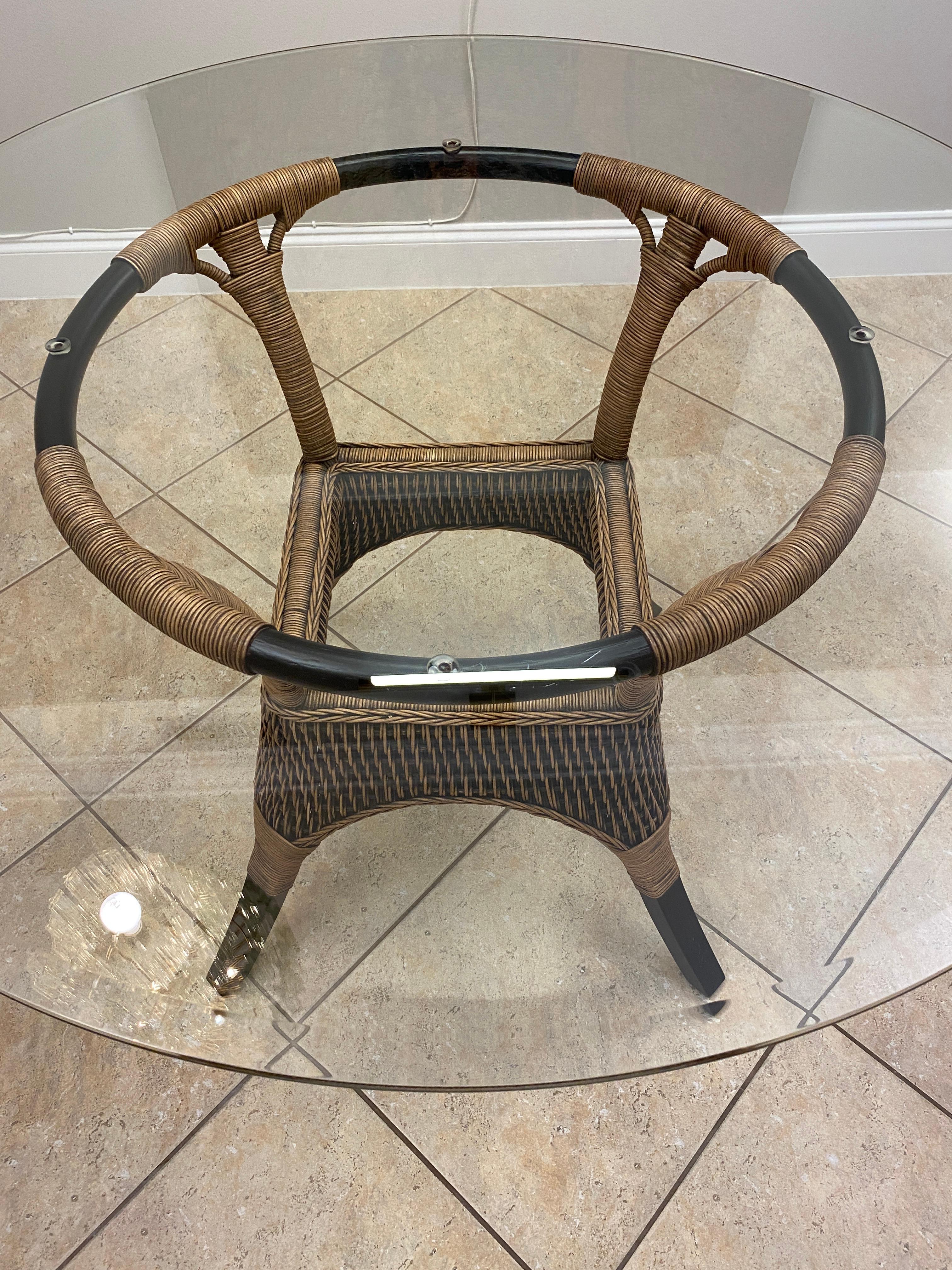 Set di mobili da giardino in rattan, set di tavolo e 5 sedie con piano in vetro, set da pranzo in vimini in vendita 3