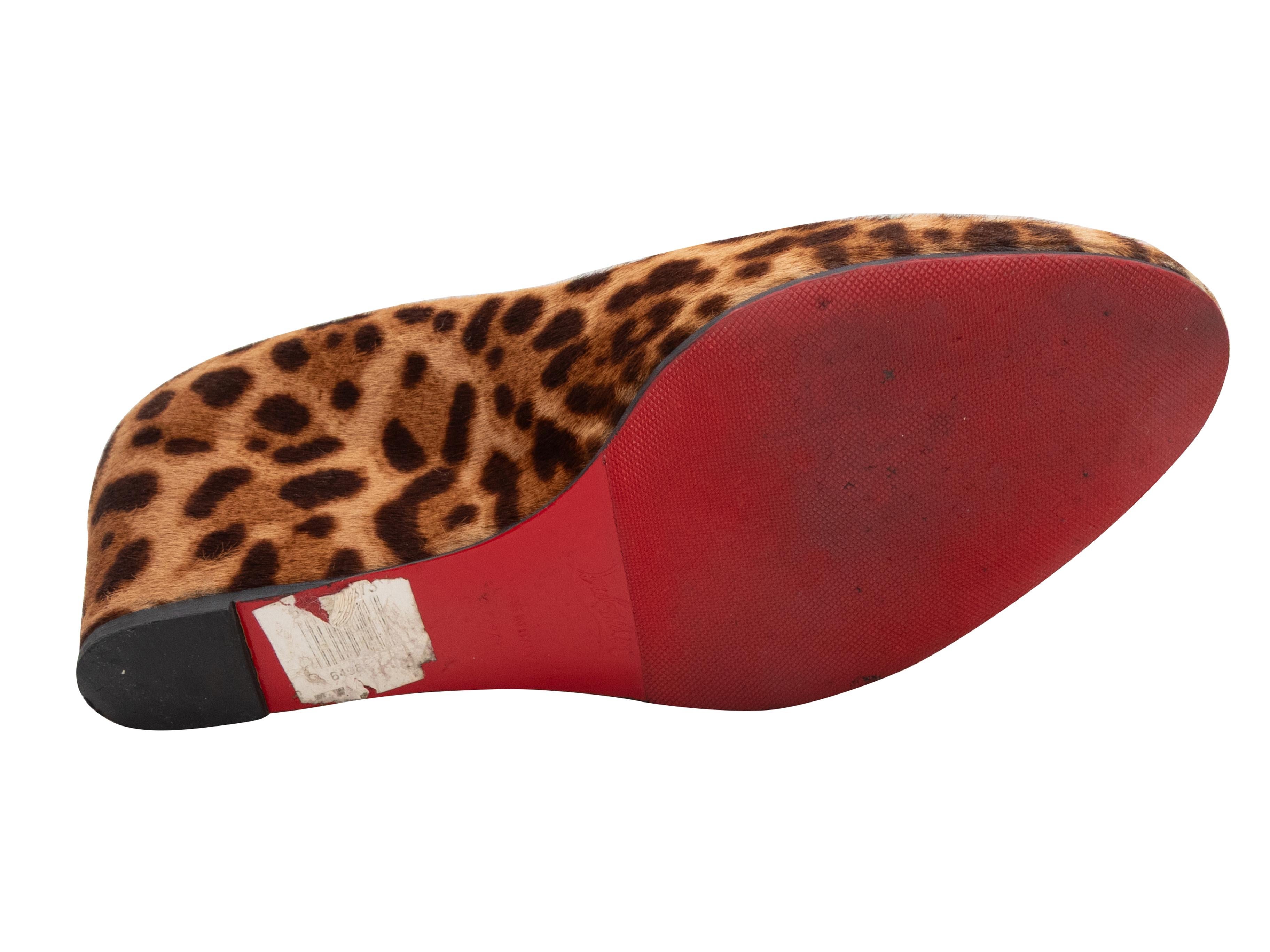 Brown & Black Christian Louboutin Leopard Print Ponyhair Wedges Size 39.5 In Good Condition For Sale In New York, NY