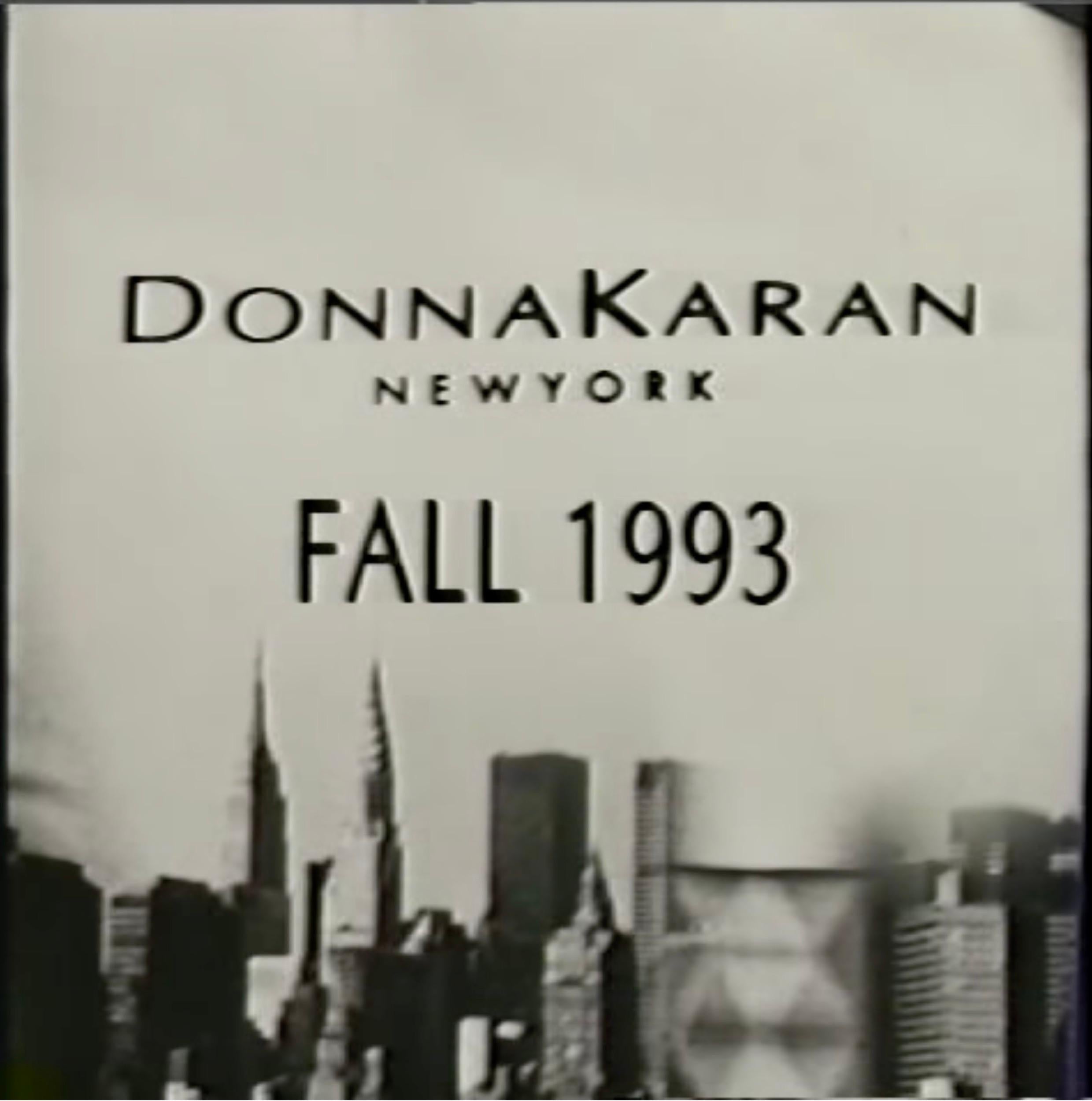 Brown/Black Donna Karan Chenille Beret Hat Fall Winter 1993 Documented  en vente 2