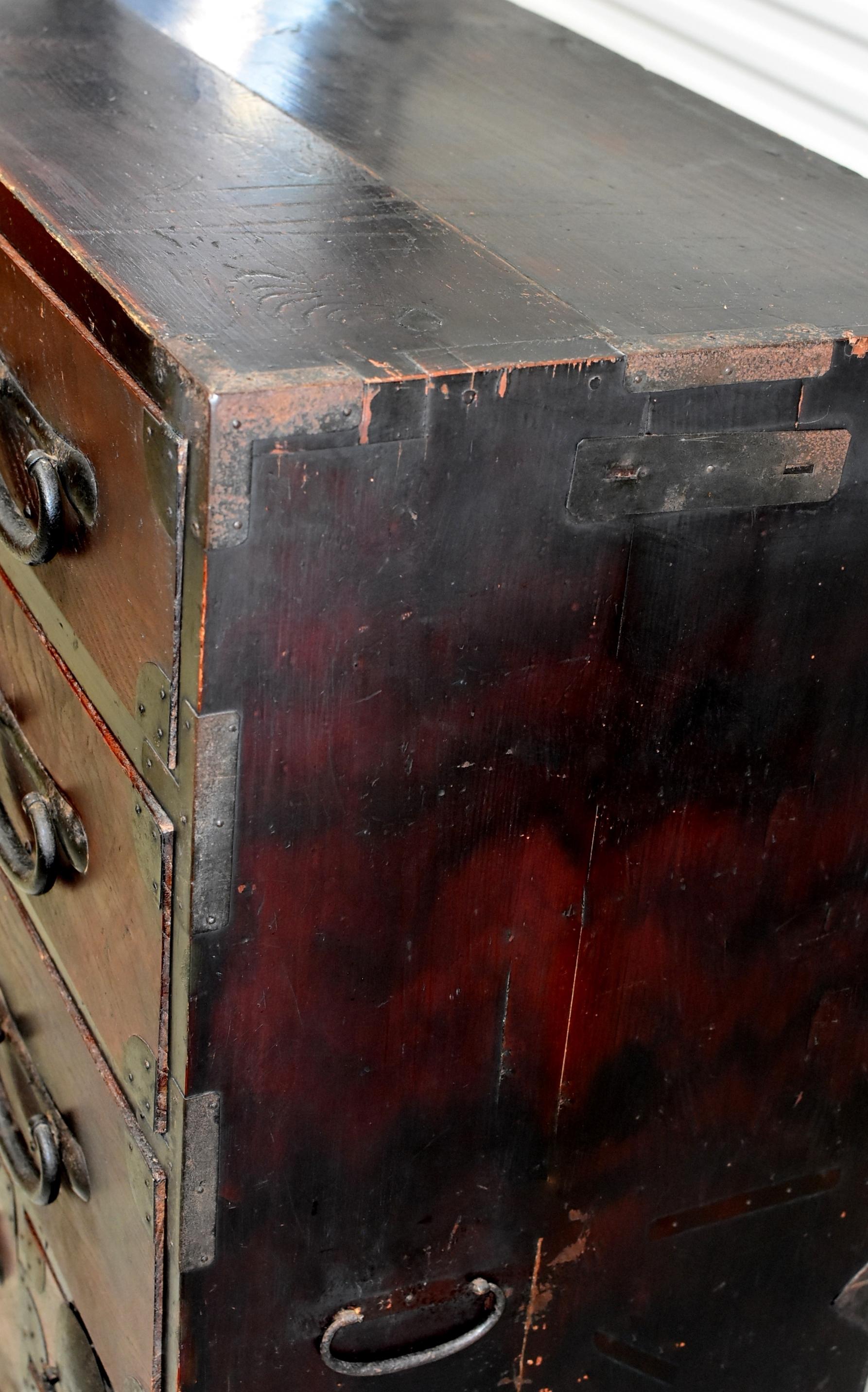 Brown Black Japanese Tansu Chest with Iron Hardware, Meiji Period 13