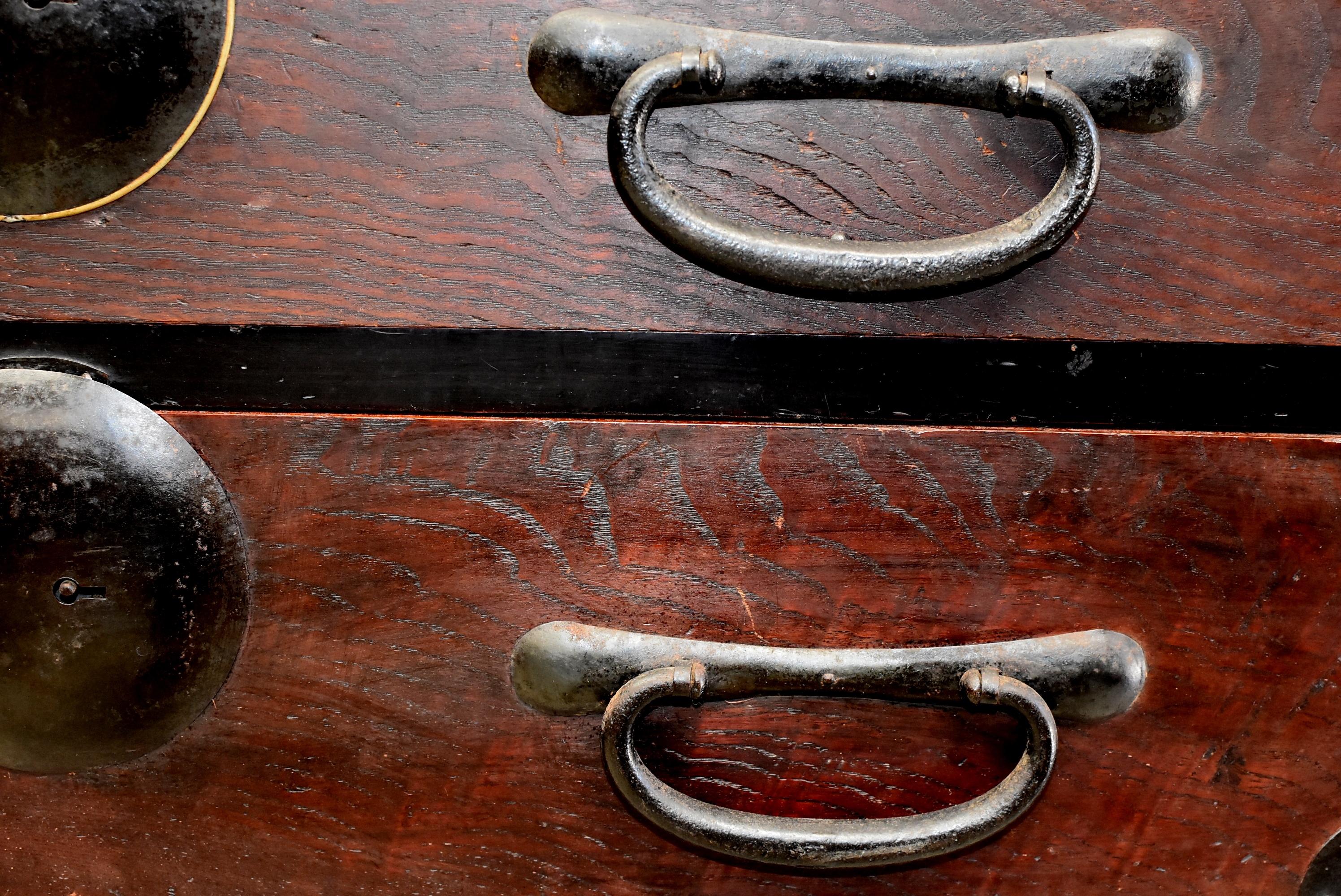 Brown Black Japanese Tansu Chest with Iron Hardware, Meiji Period 4