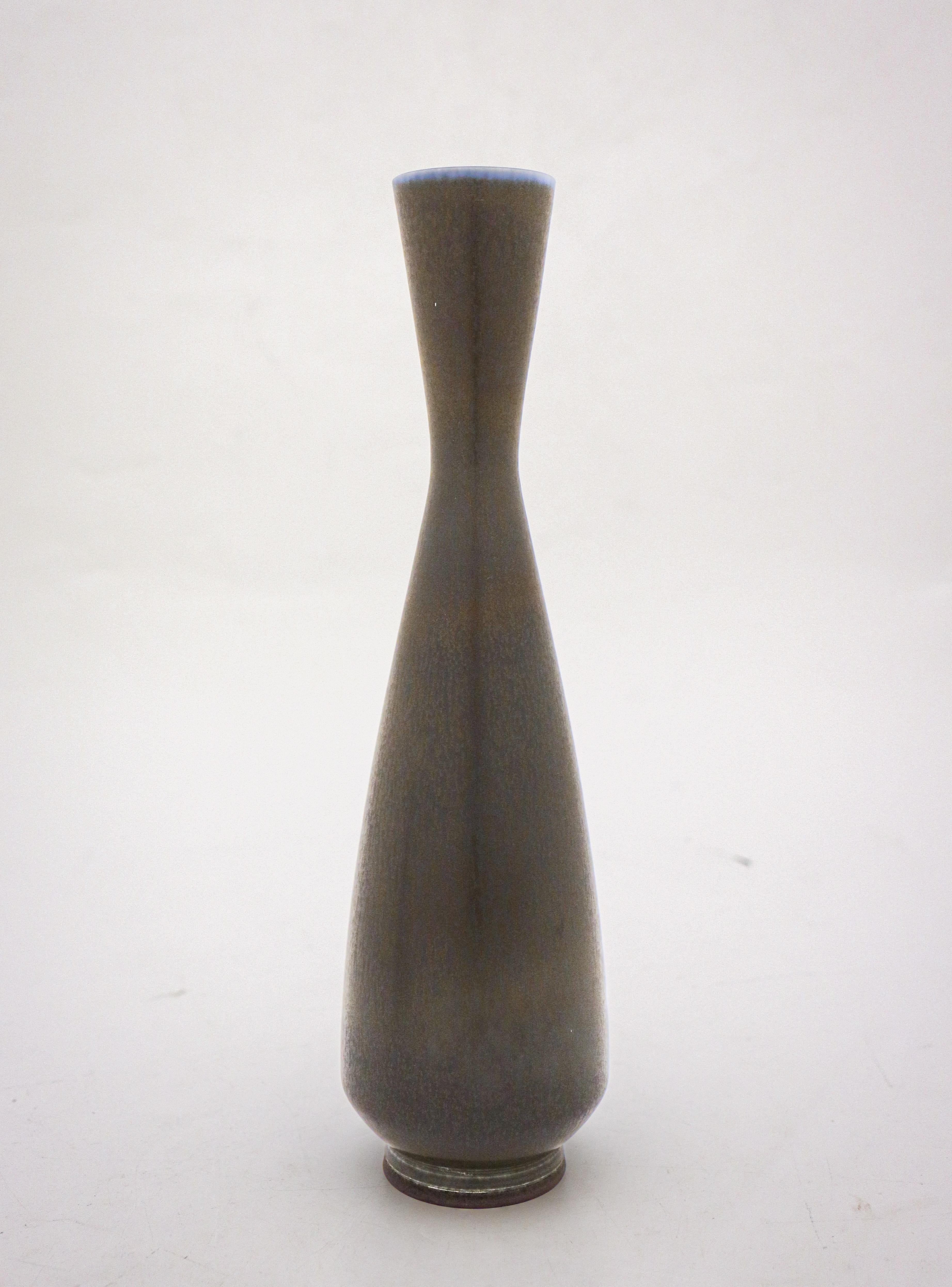 Brown & Blue Ceramic Vase, Berndt Friberg, Gustavsberg 1962, Mid Century Vintage In Good Condition For Sale In Stockholm, SE