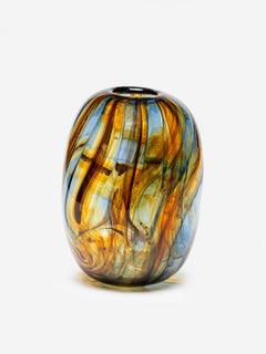 Vaso di vetro soffiato a bocca marrone blu