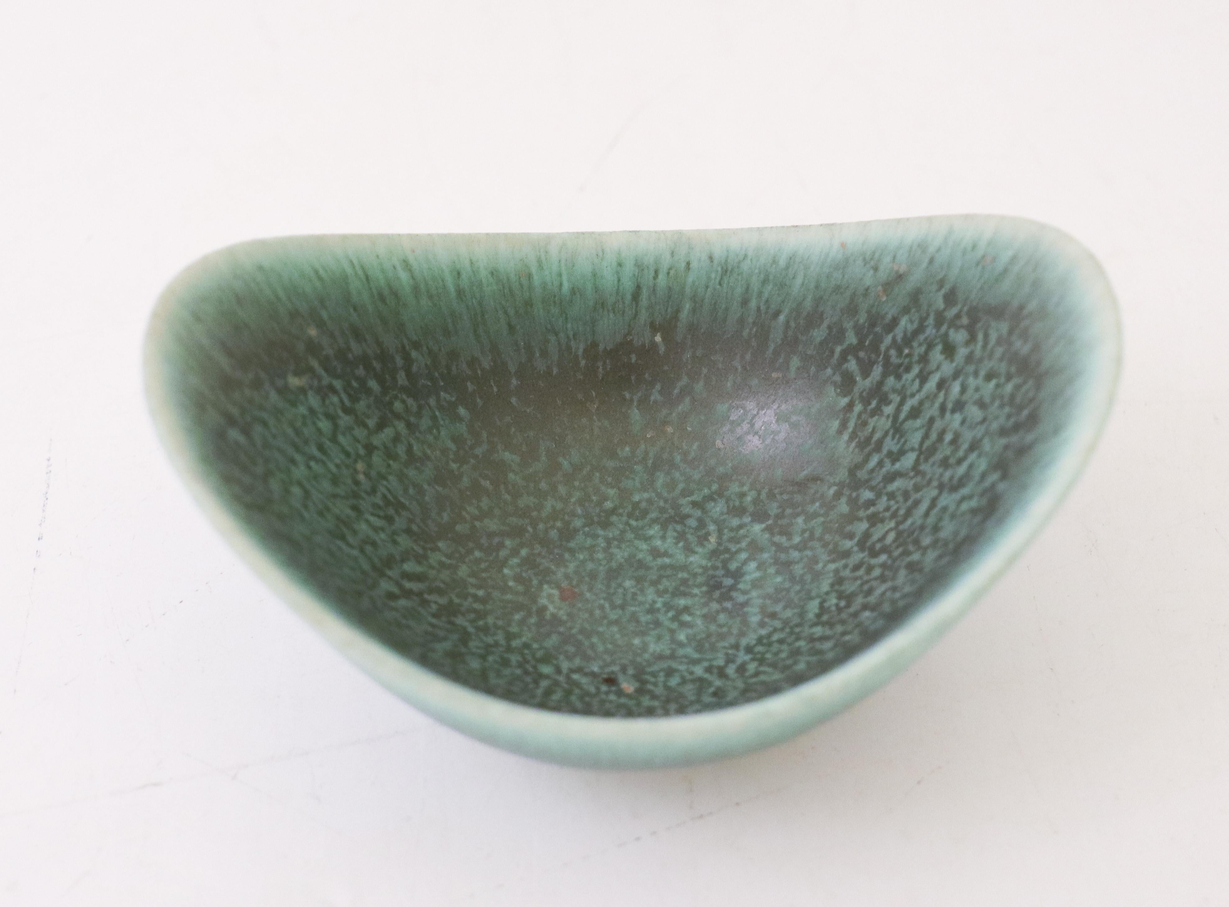 Green Bowl, Gunnar Nylund, Rörstrand, Scandinavian Mid-Century Vintage In Excellent Condition In Stockholm, SE