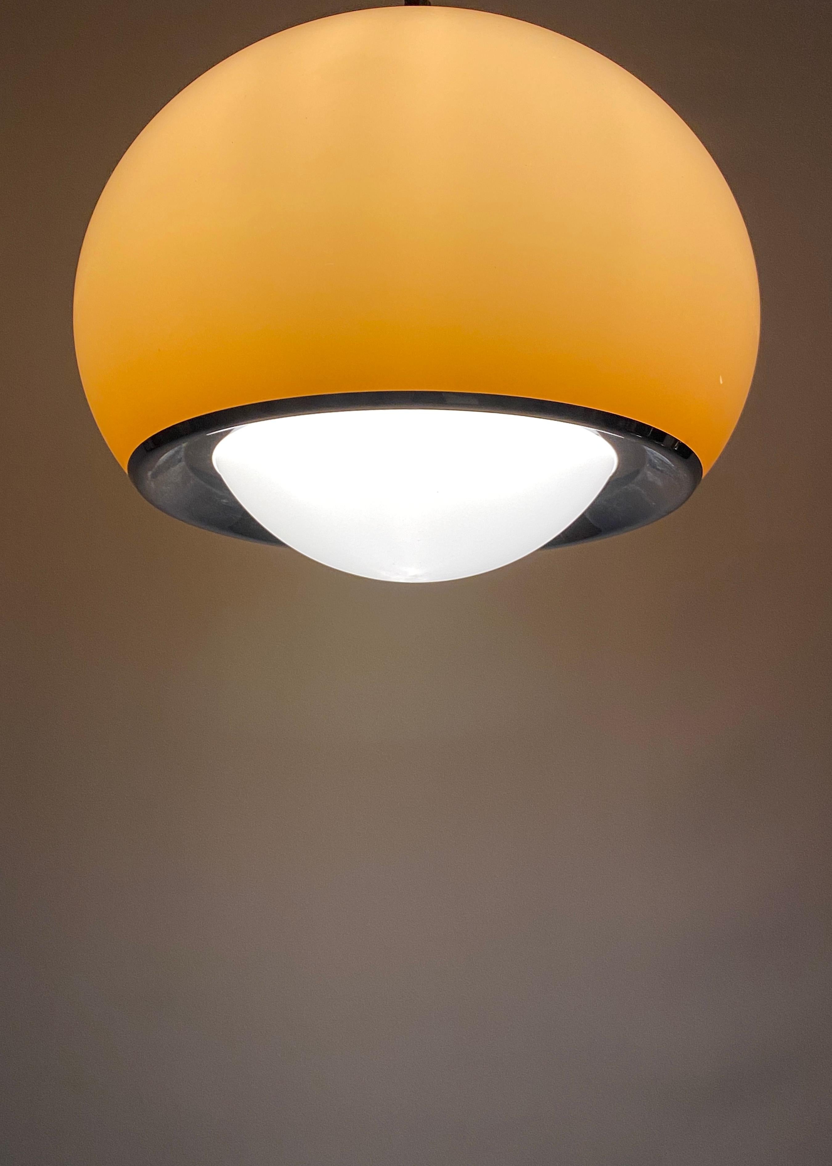 Lampe suspendue Brown BUD conçue par Harvey Guzzini pour Meblo 1960 6