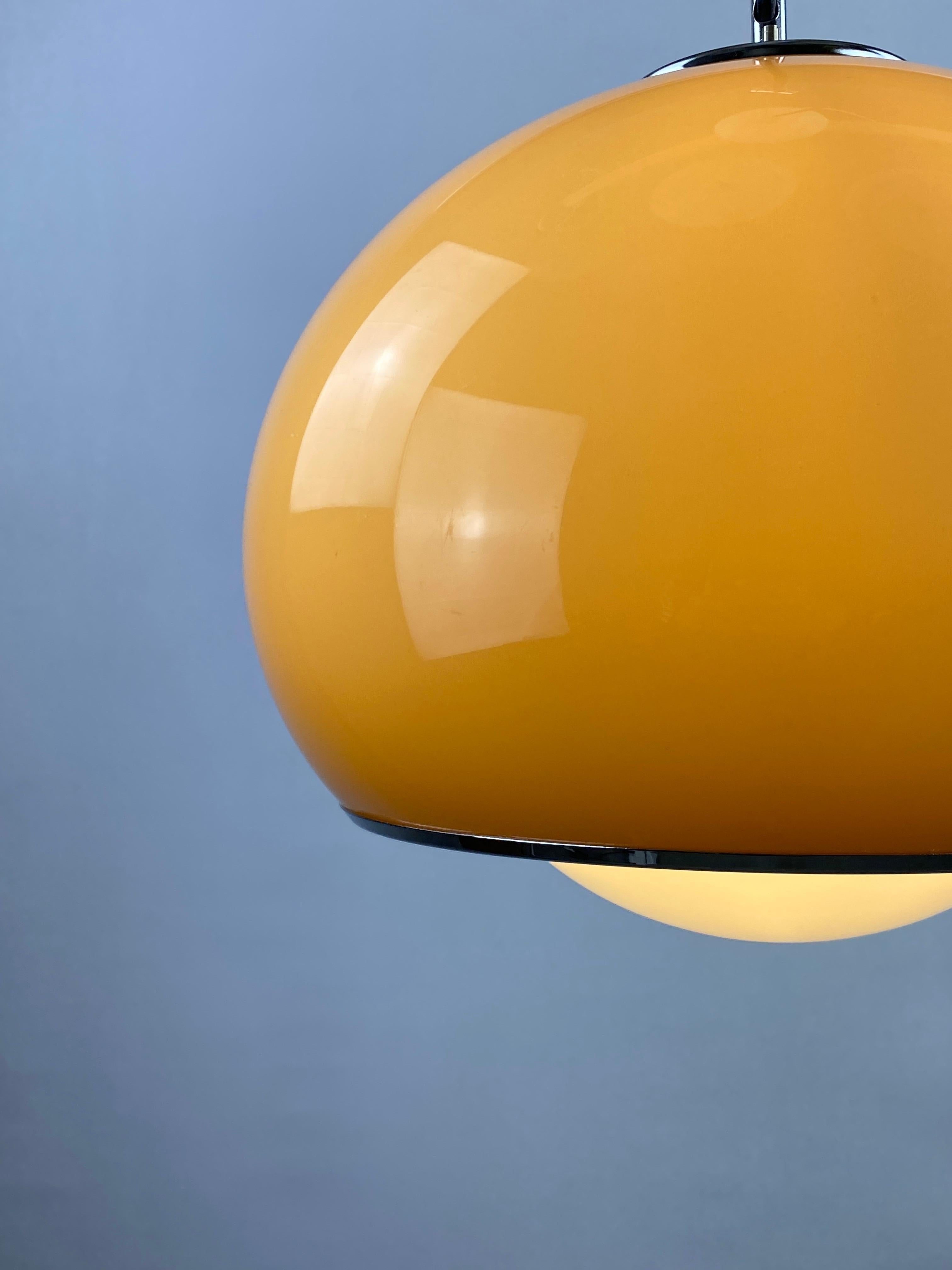 Lampe suspendue Brown BUD conçue par Harvey Guzzini pour Meblo 1960 1