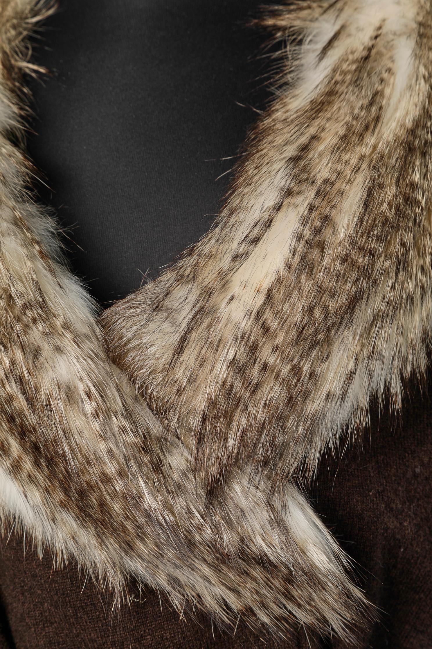 Gray Brown cashmere and furs cardigan with chiffon printed trousers Heidi Weisel For Sale