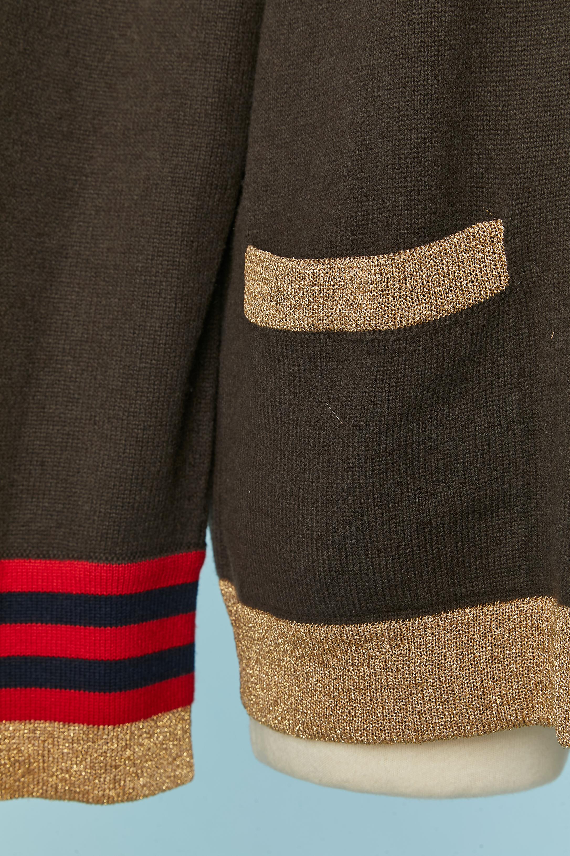 Brown cashmere cardigan with gold lurex knit edge and branded buttons CHANEL In Excellent Condition For Sale In Saint-Ouen-Sur-Seine, FR