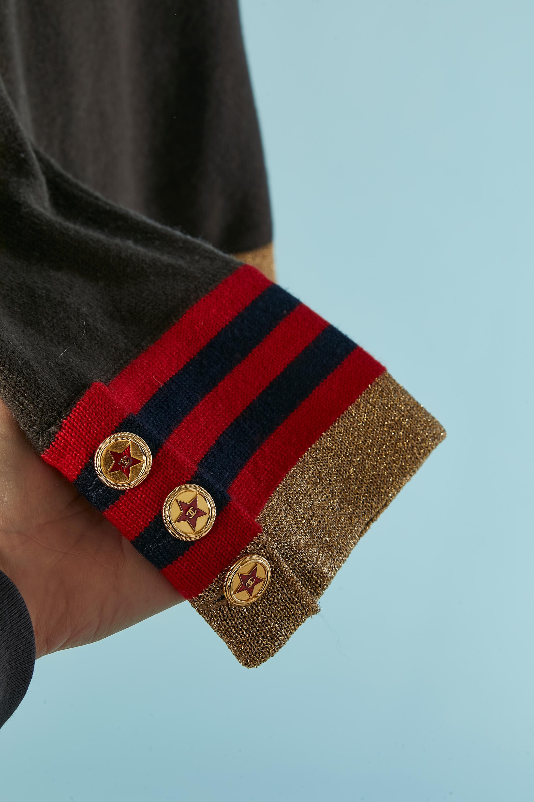 Brown cashmere cardigan with gold lurex knit edge and branded buttons CHANEL For Sale 1