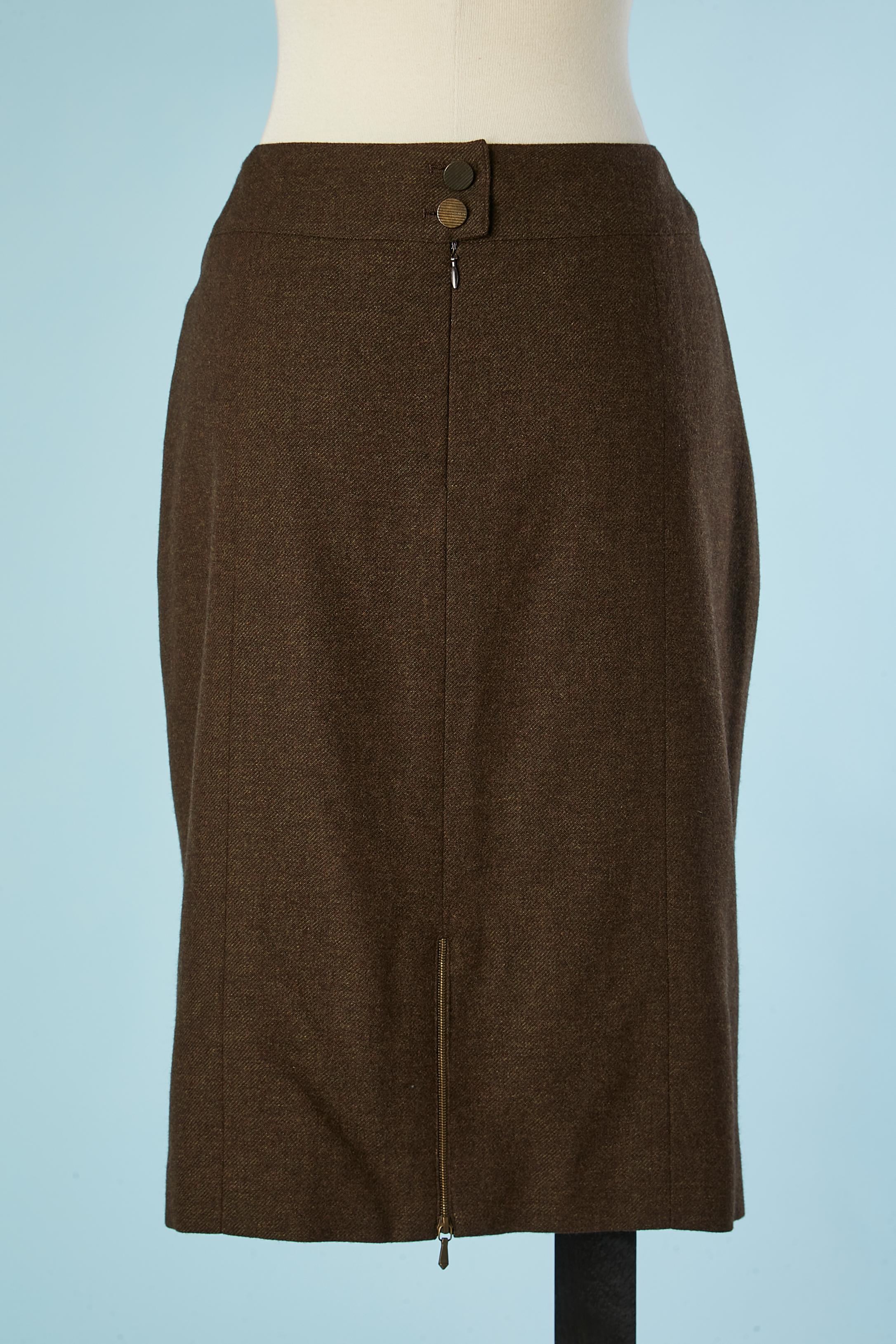 Women's Brown cashmere skirt with 2 zip in the middle back Chanel  For Sale