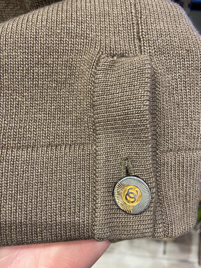 Pull en cachemire Brown avec manches en jacquard CHANEL en vente 2