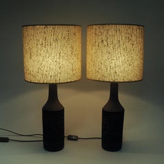Paire de lampes de bureau en céramique marron faites à la main par Nila Keramik, Suède, années 1970