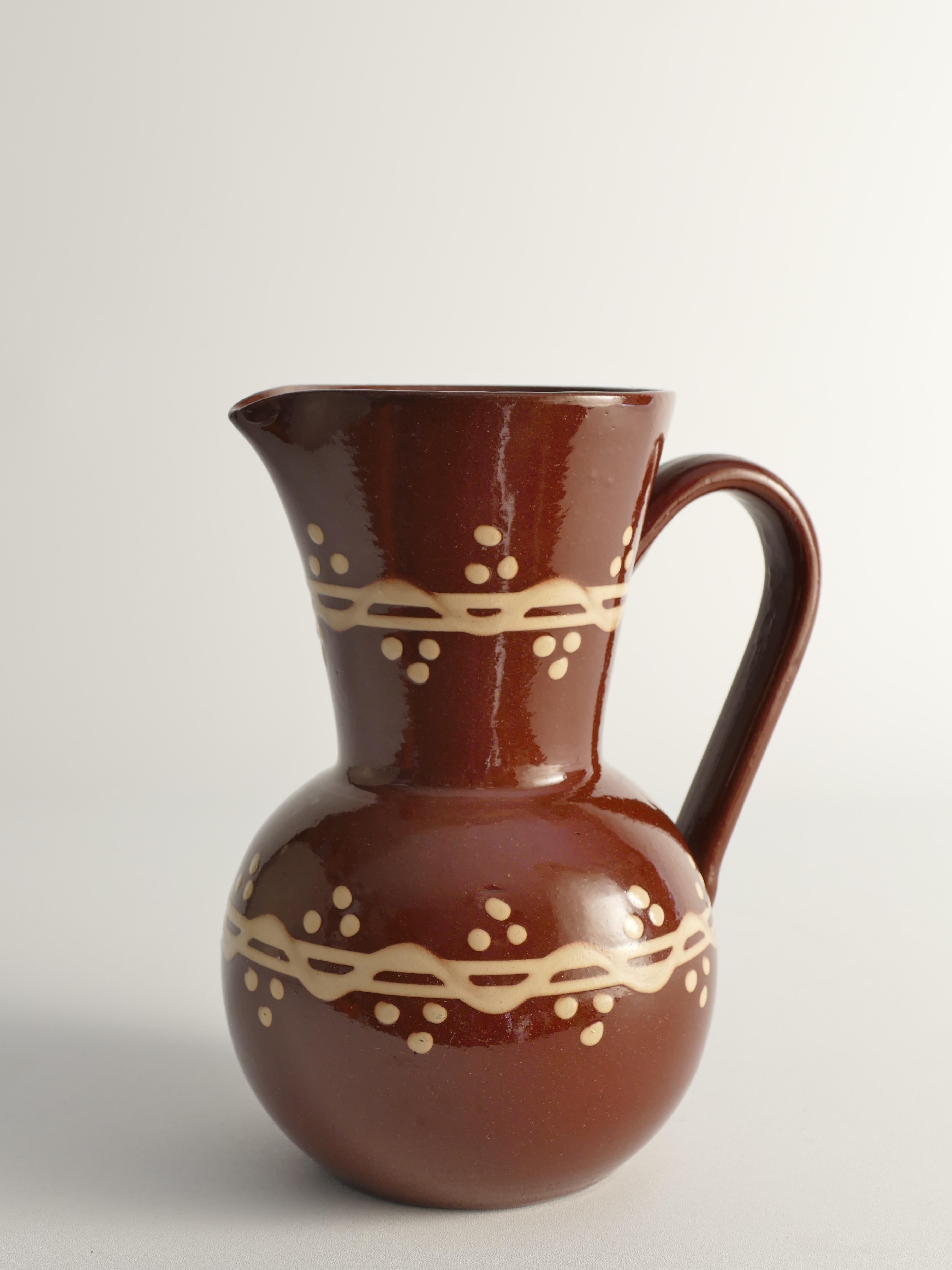 Arte popolare Brocca o vaso in ceramica marrone di Andersson & Johansson, Höganäs, Svezia, anni '20 in vendita