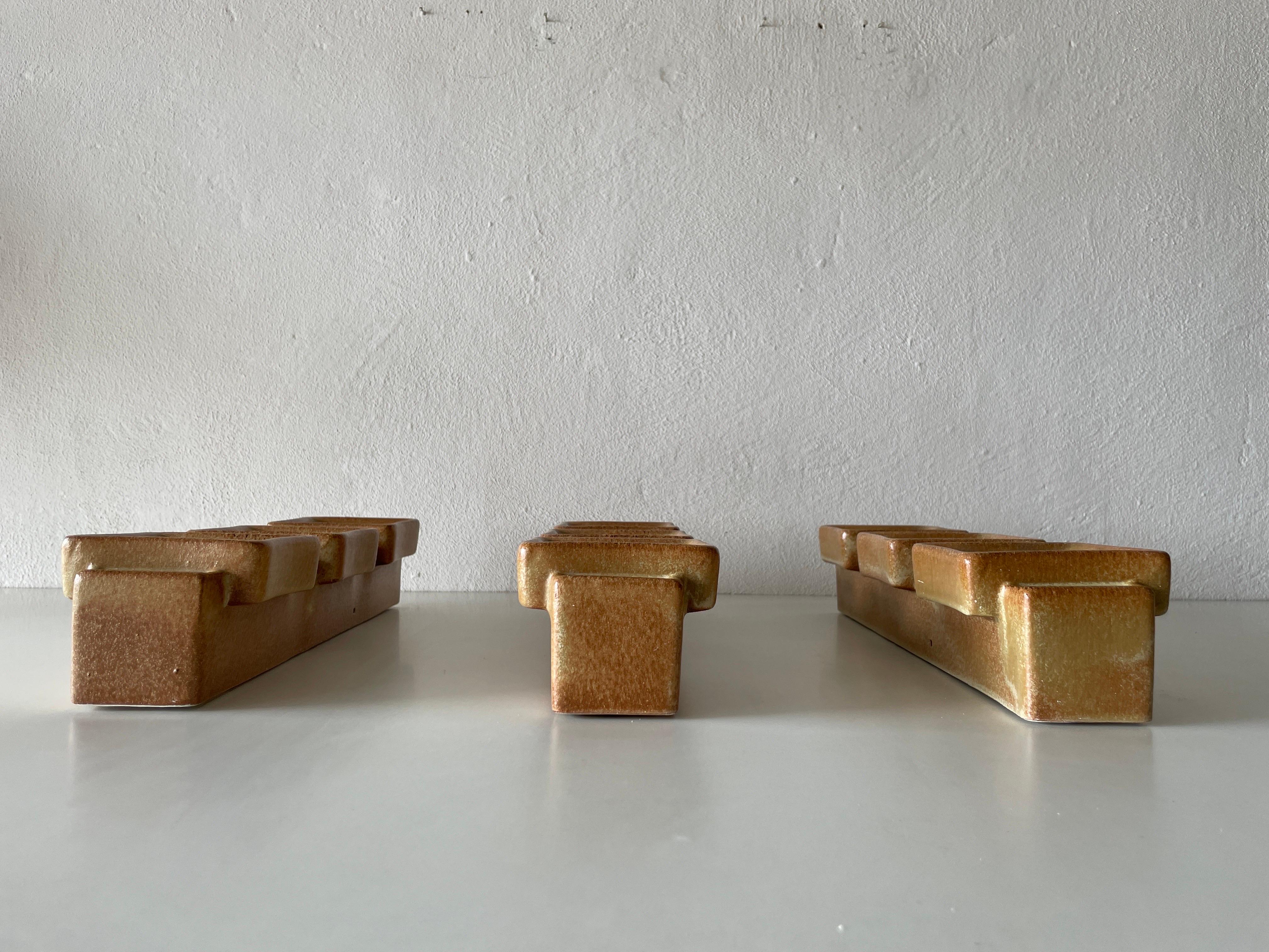 Ensemble de 3 appliques en céramique Brown par Pan Leuchten, années 1970, Allemagne Excellent état - En vente à Hagenbach, DE