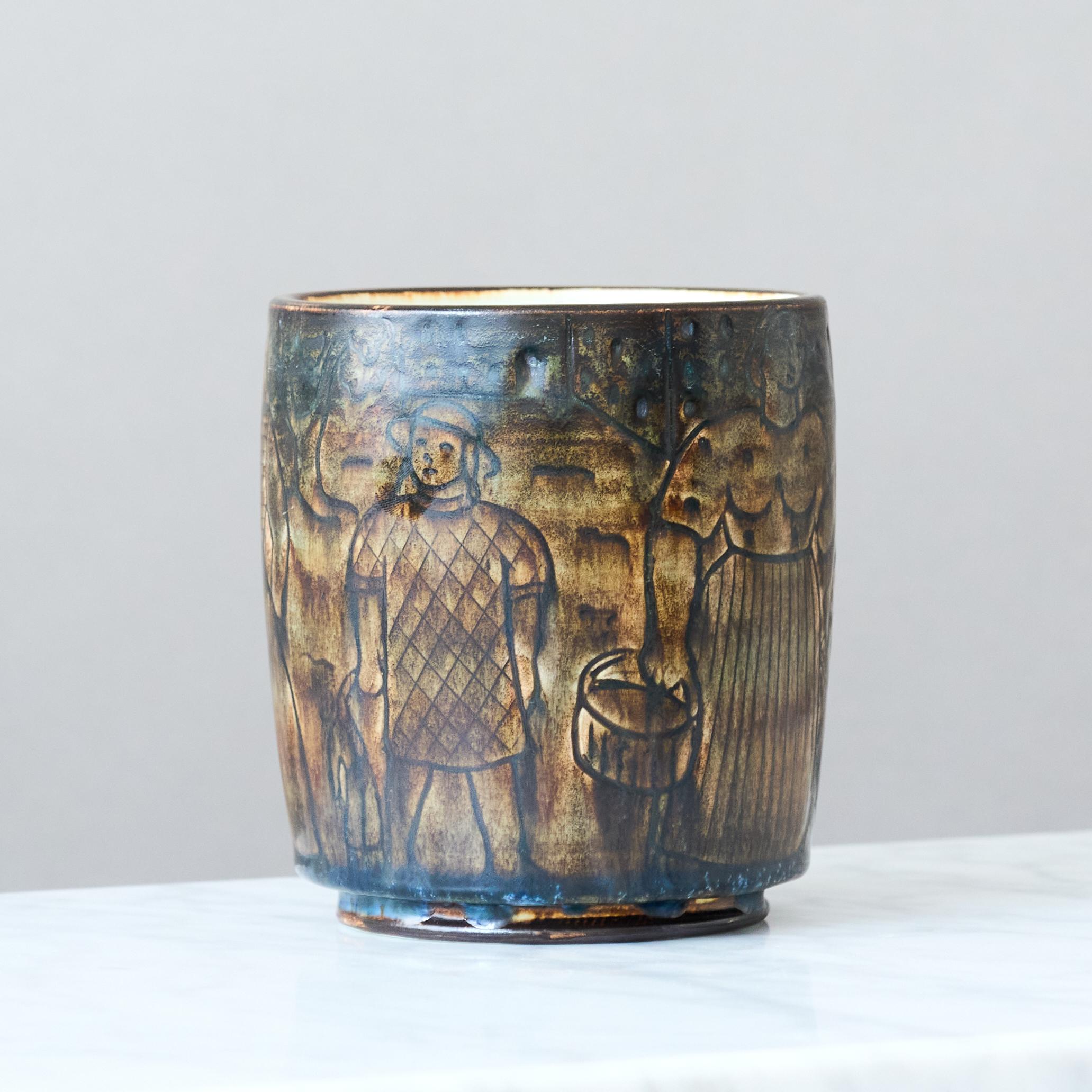 Braune Keramikvase von Gertrud Lönegren, Rörstrand, Schweden, 1930er Jahre. im Zustand „Gut“ im Angebot in Malmö, SE