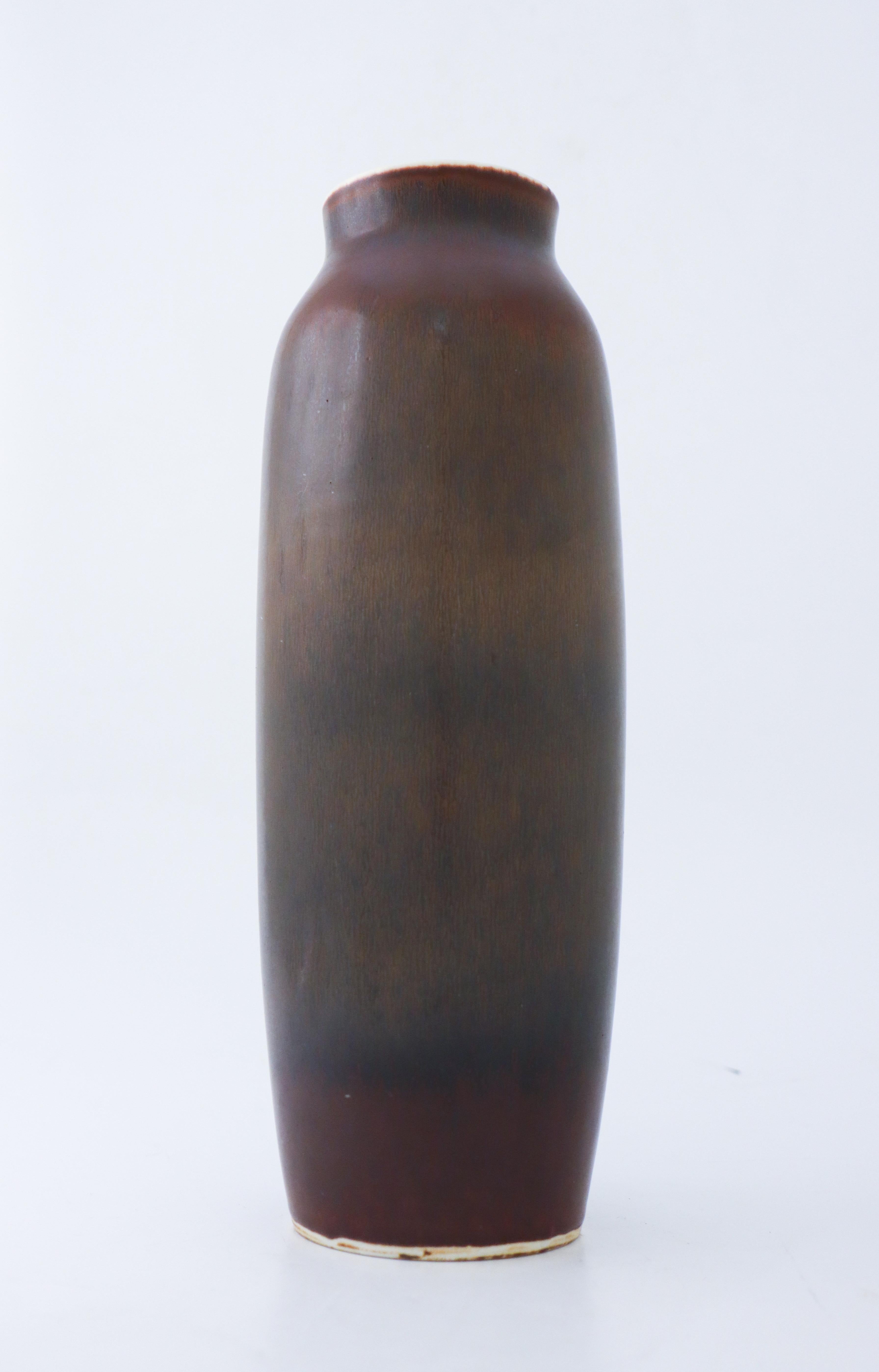 Mid-Century Modern Brown Ceramic Vase Carl-Harry Stålhane Rörstrand, 1950s Scandinavian Mid century For Sale