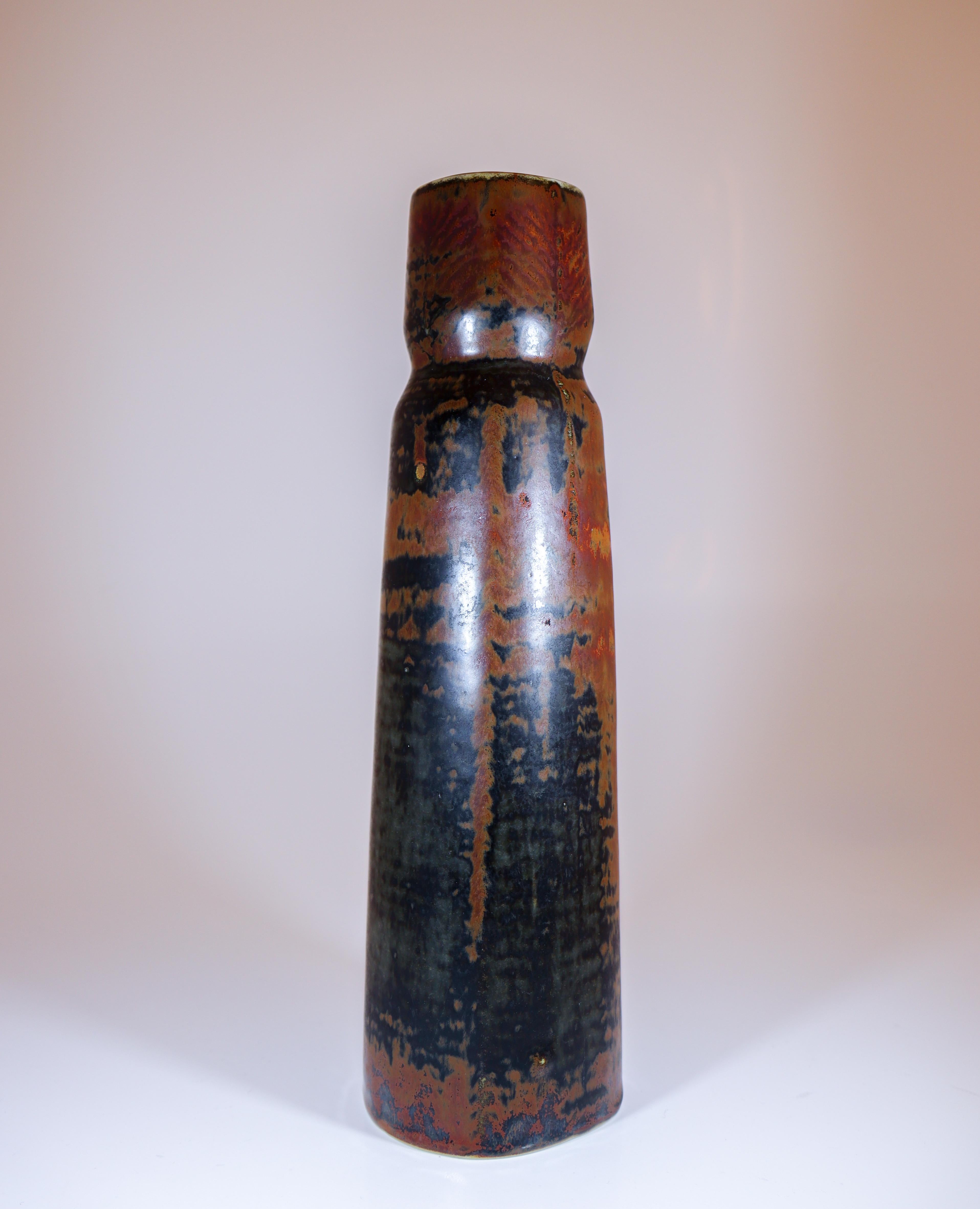 Scandinave moderne Vase en céramique brune - Carl-Harry Stålhane - Rörstrand - Milieu du XXe siècle en vente