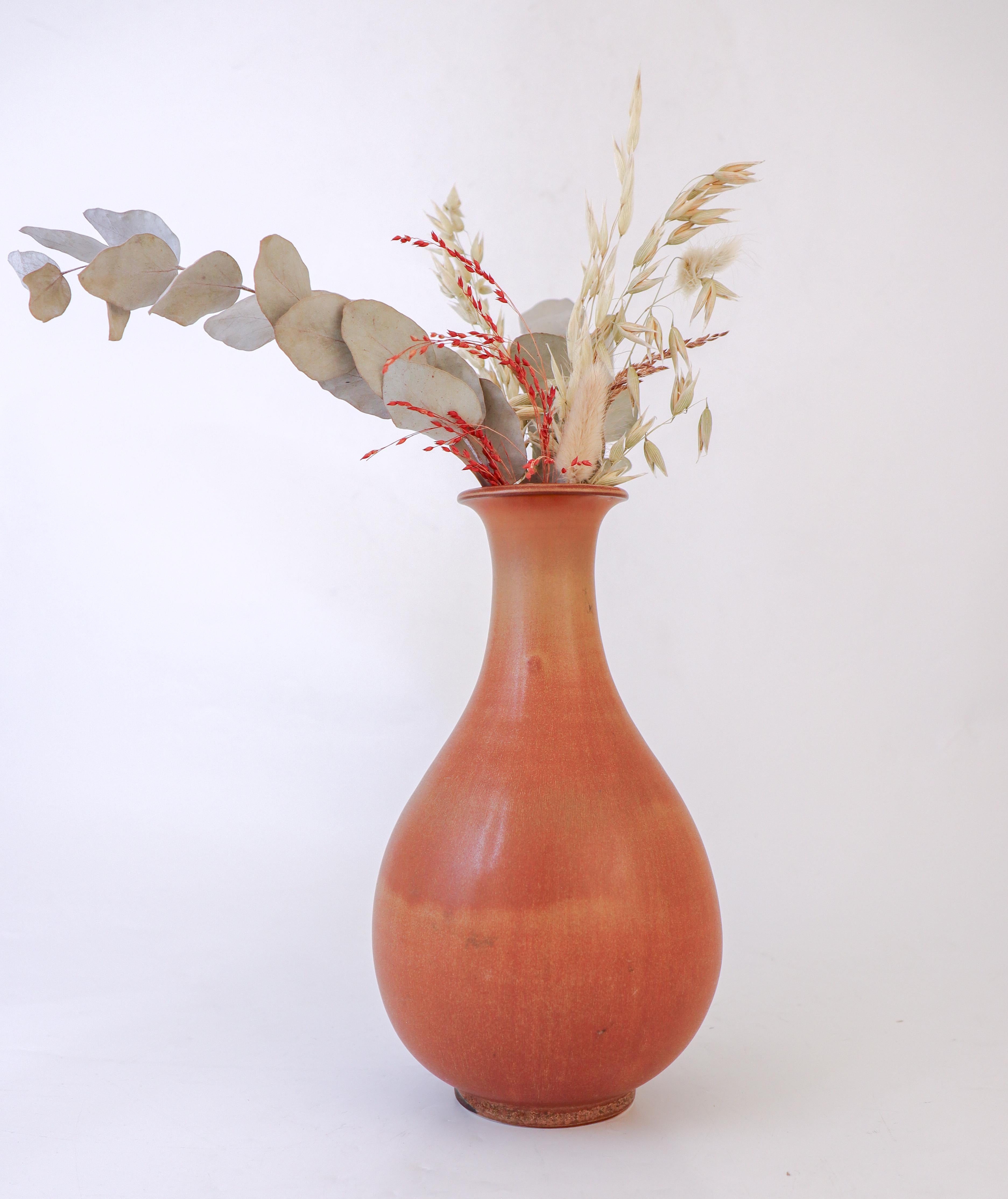 Svedese Vaso in ceramica marrone Gunnar Nylund - Rörstrand - metà del XX secolo in vendita