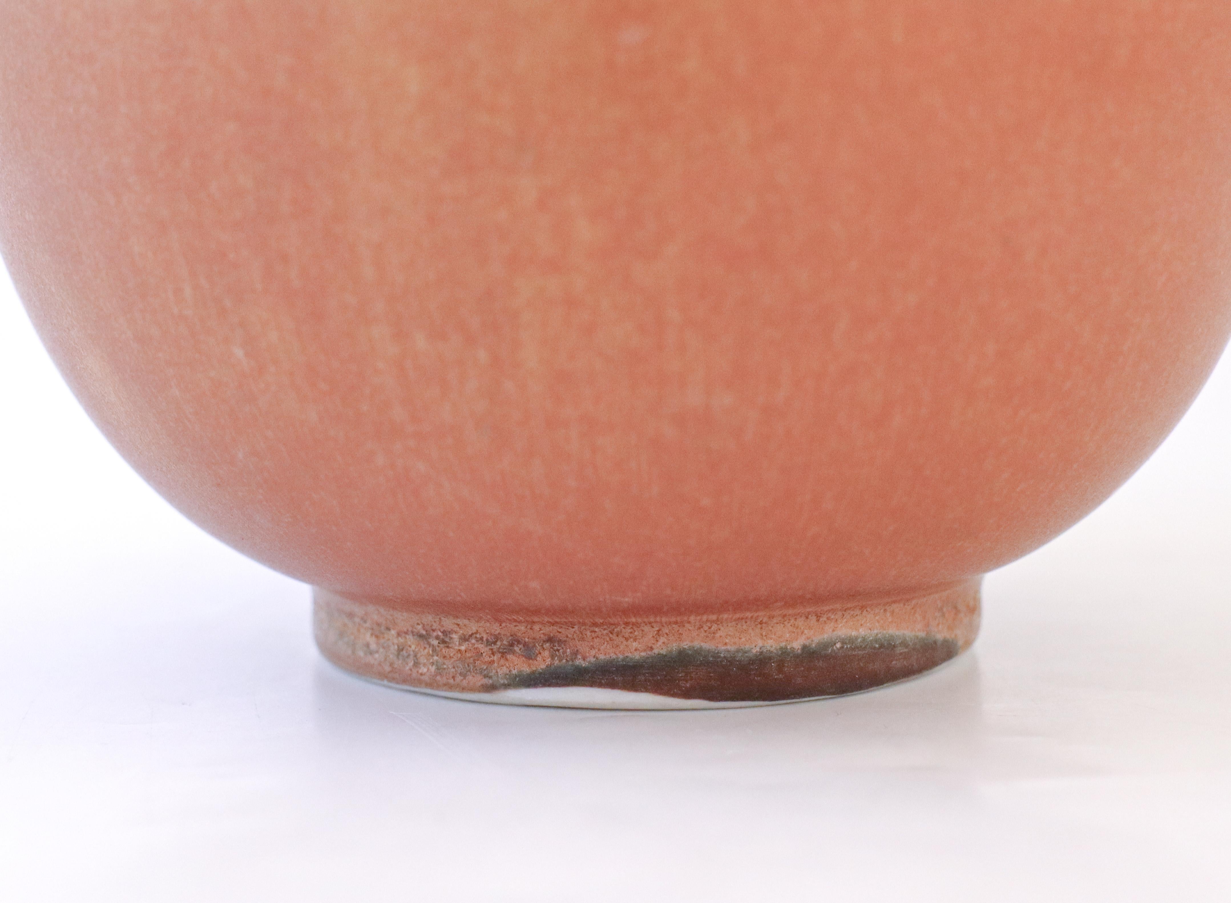 Vaso in ceramica marrone Gunnar Nylund - Rörstrand - metà del XX secolo In condizioni buone in vendita a Stockholm, SE