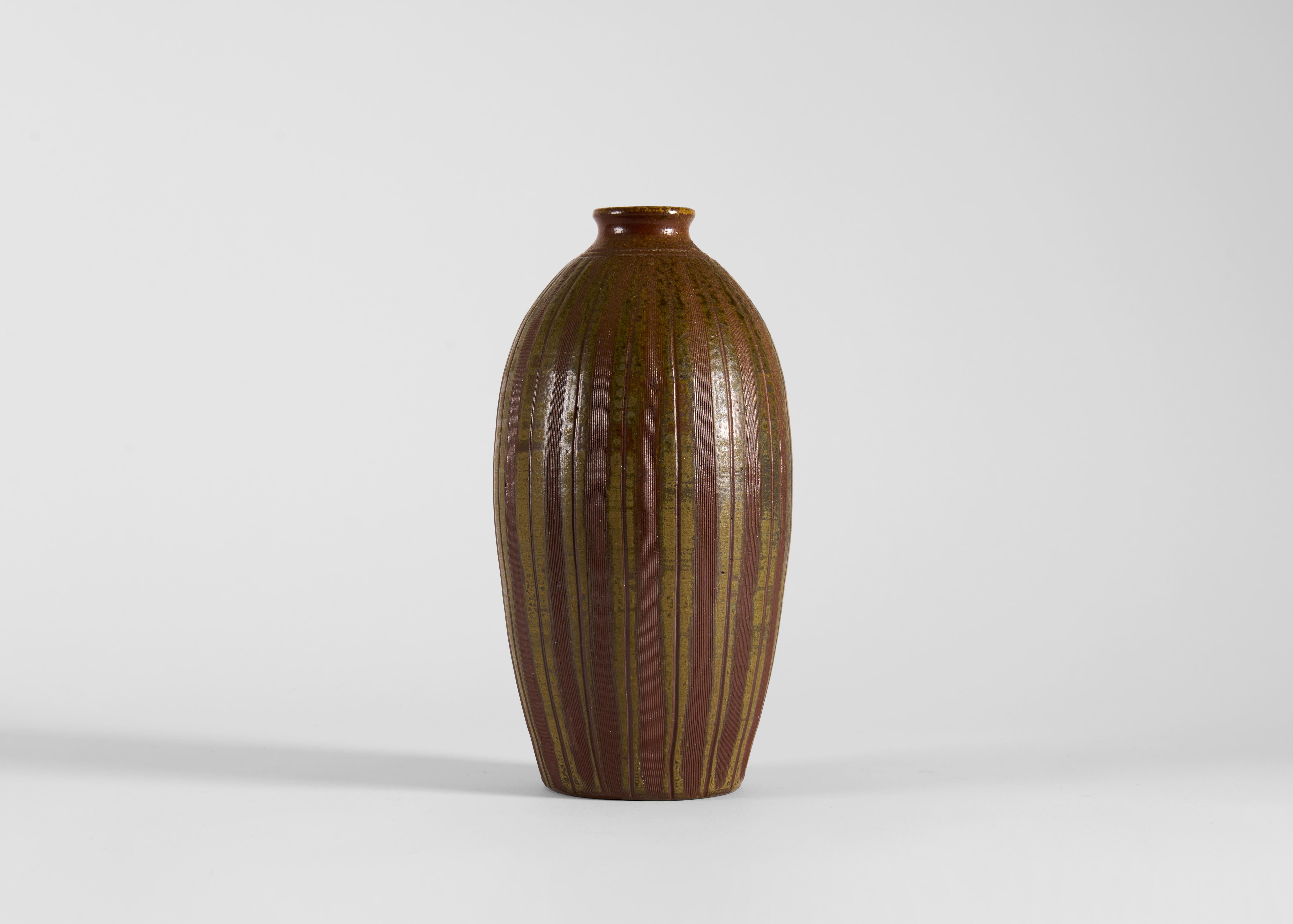 Mid-Century Modern Brown Ceramic Vase with Vertical Stripes, Wallåkra, Sweden, 1977 For Sale