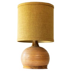 Lampe de table en céramique brune et bois de noyer, nouvel abat-jour de R. Houben, 1970